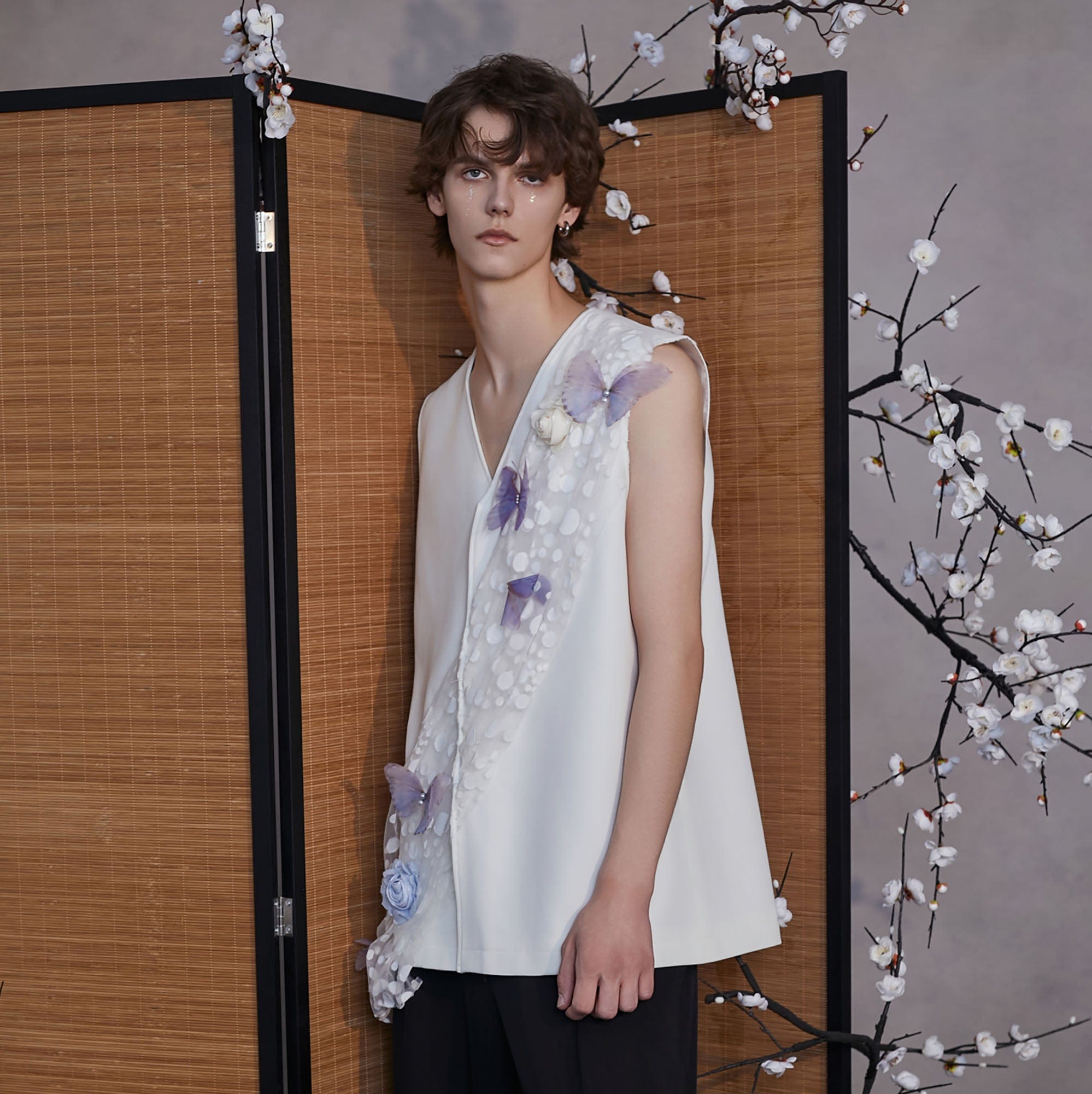 JIECHI Butterfly&Floral Asymmetrical Sheer V-Neck Vest