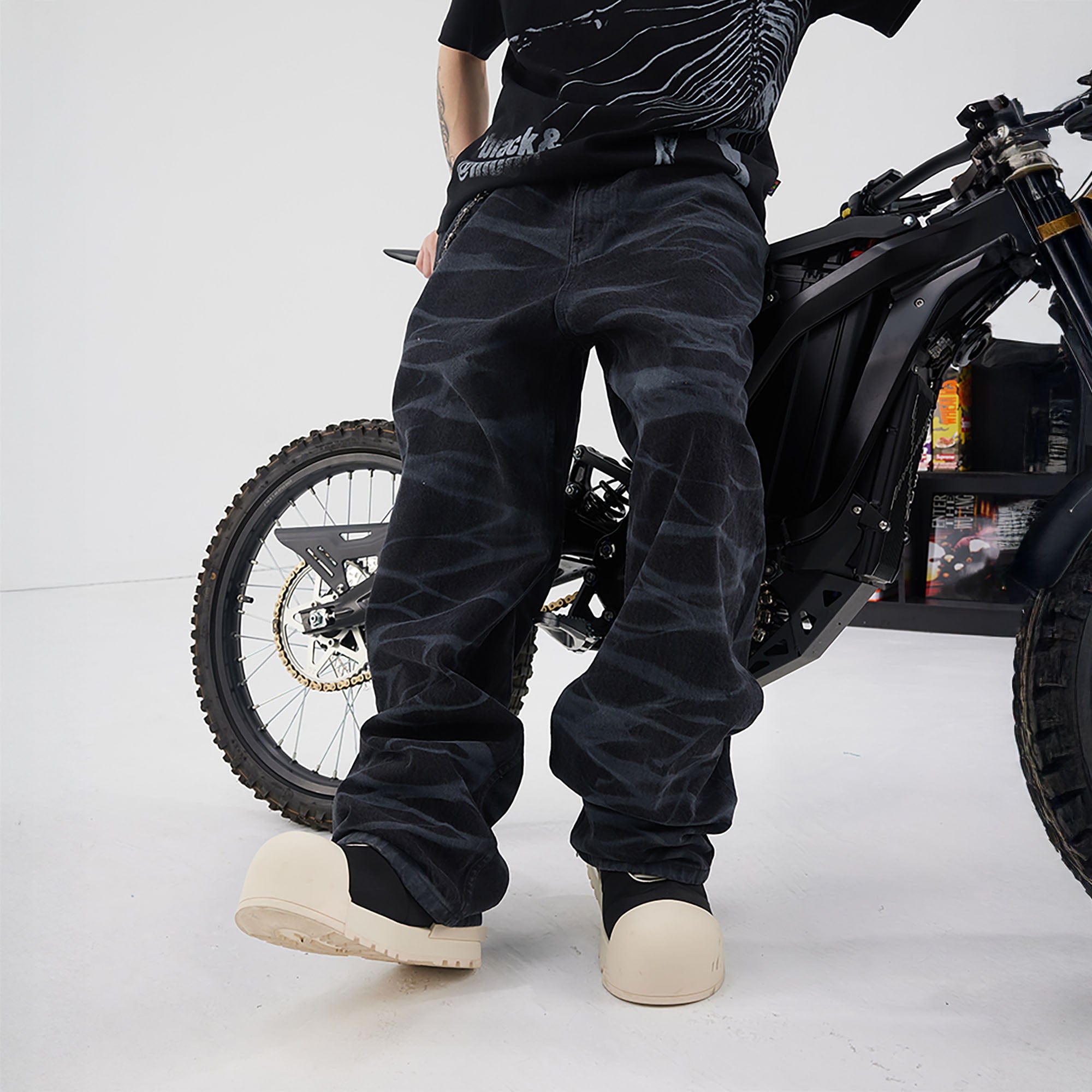 BLACK8MOB Smoke Ripple Baggy Jeans