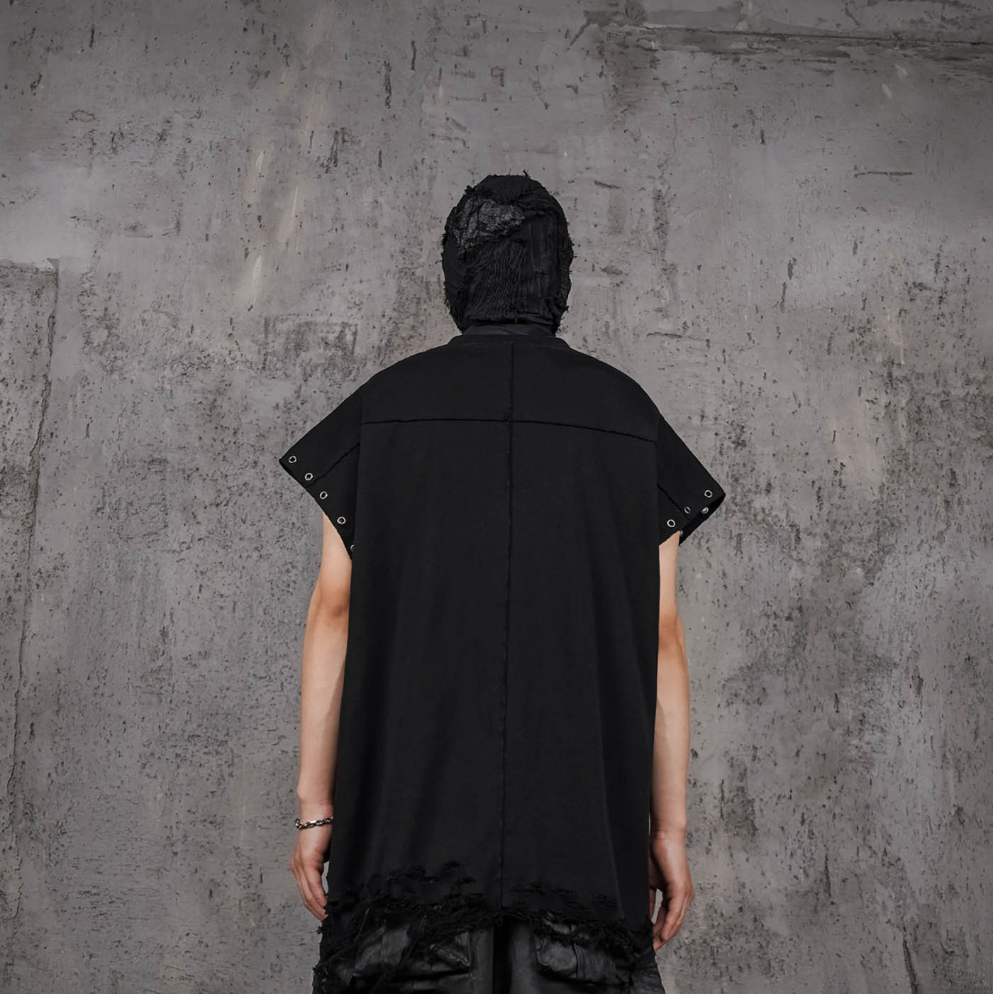UNDERWATER Distressed Punk LOGO Tank Top
