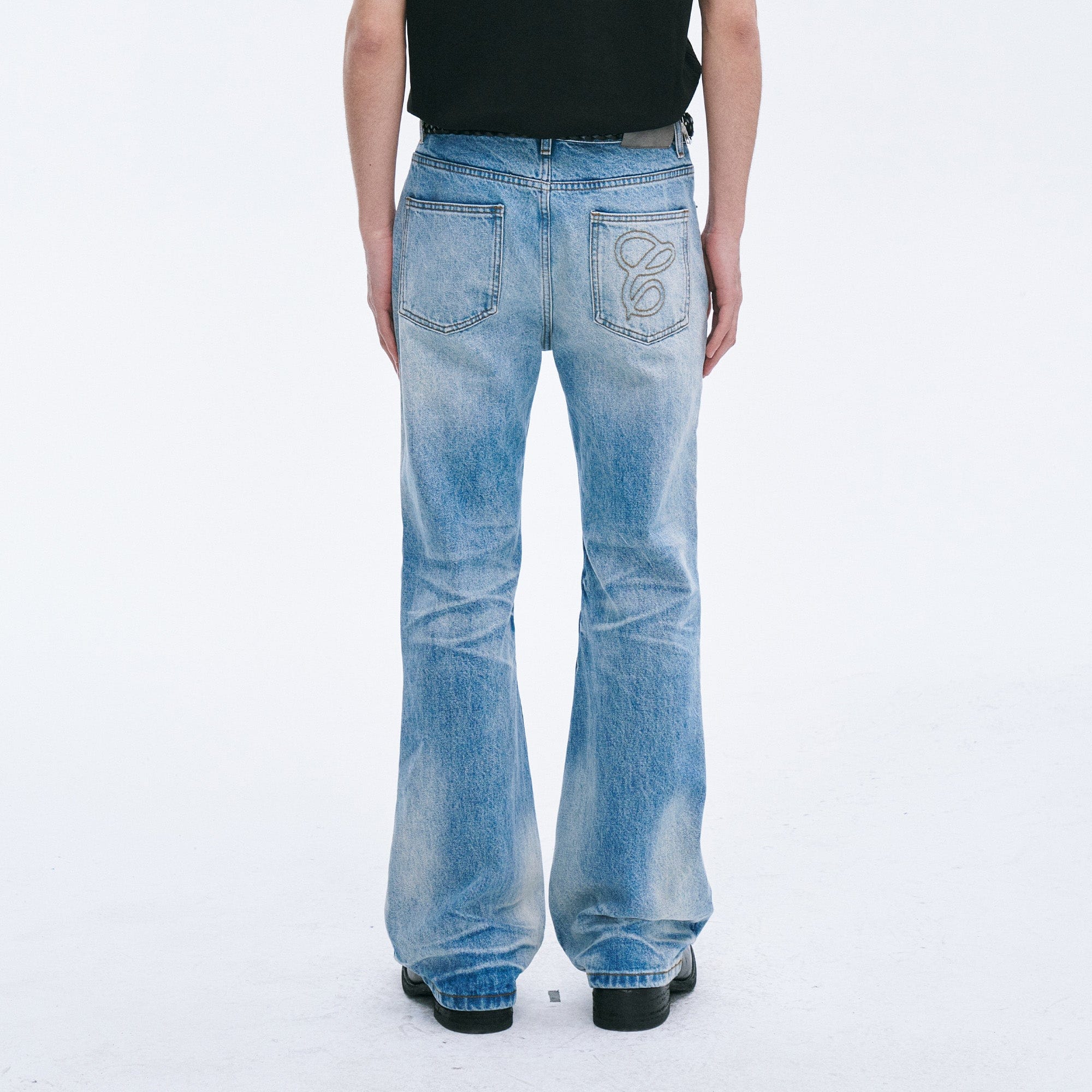 CATSSTAC Frost-Washed Distressed Straight-Leg Jeans