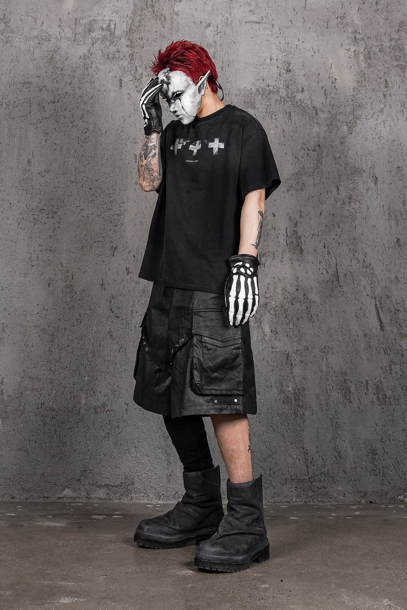 UNDERWATER Distressed Cross Tomb T-Shirt