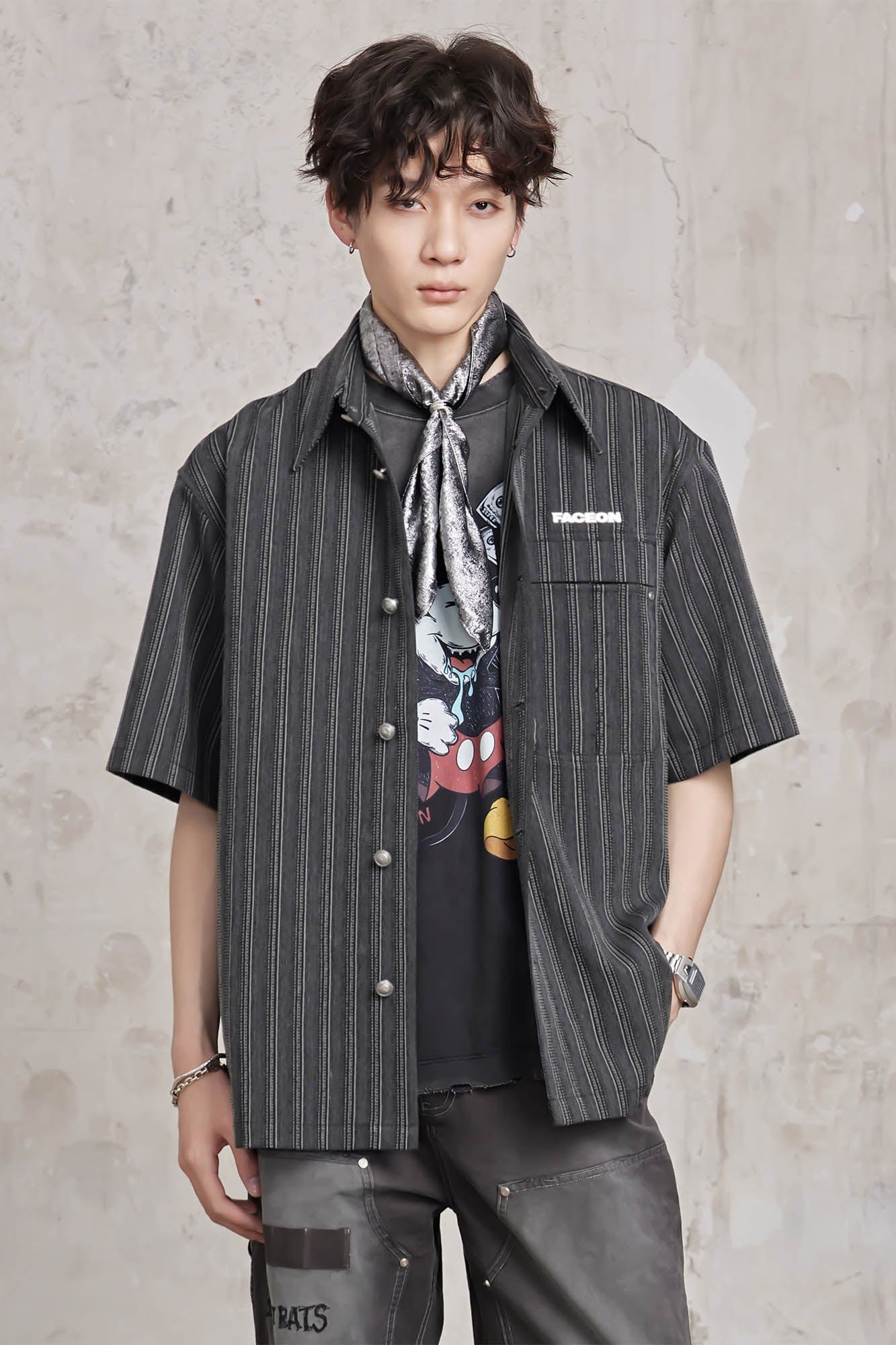 FACEONLAB Retro Textured Contrast Stripe Half Shirt