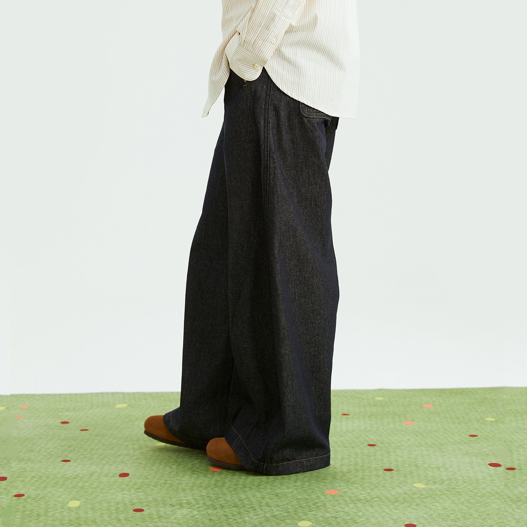 ONADAILYBASIS Essential Curved Paneled Raw Jeans