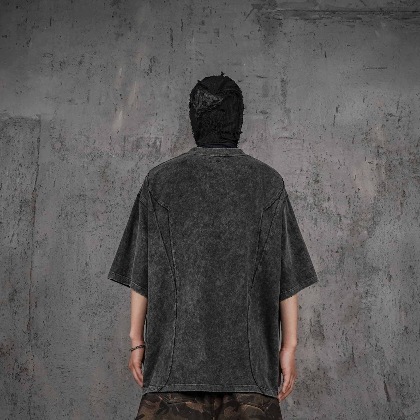 UNDERWATER Wasteland Devil Structure T-Shirt Black
