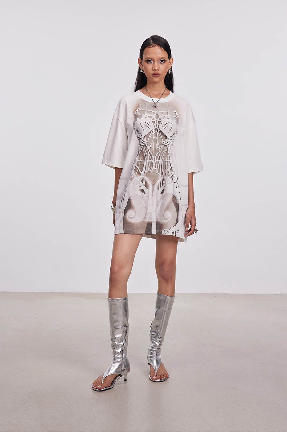 DAMAGE ASIA Skeleton Corset Full-Print T-Shirt