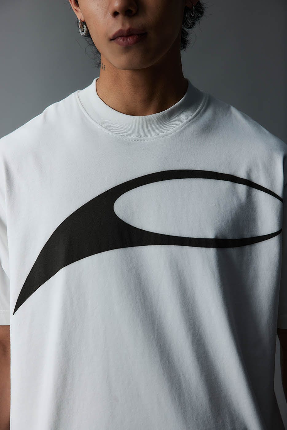 WHISTLEHUNTER Crescent Logo T-Shirt