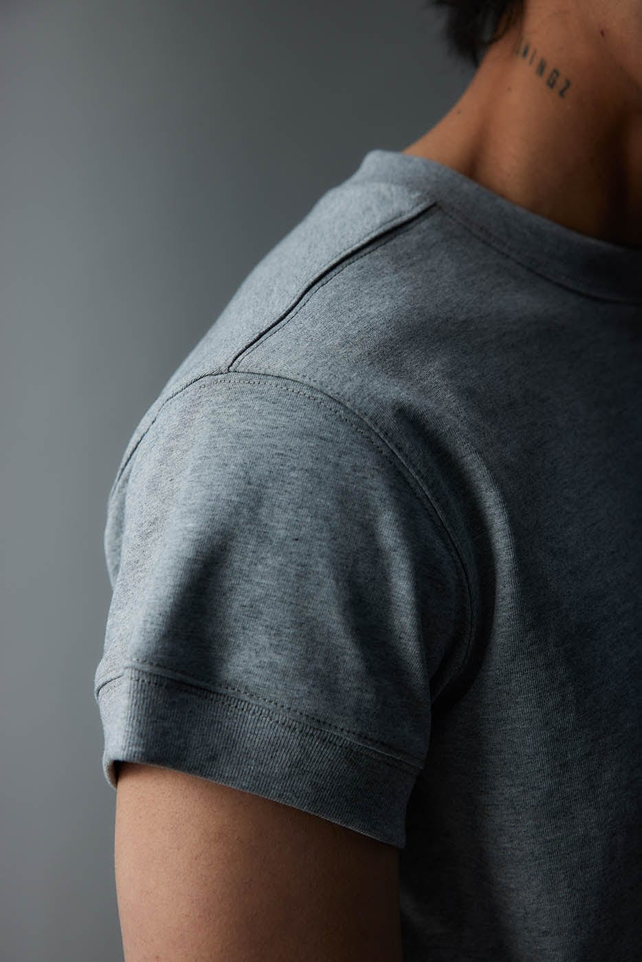 WHISTLEHUNTER Classic Stitch Leather-Tag Heavyweight T-Shirt