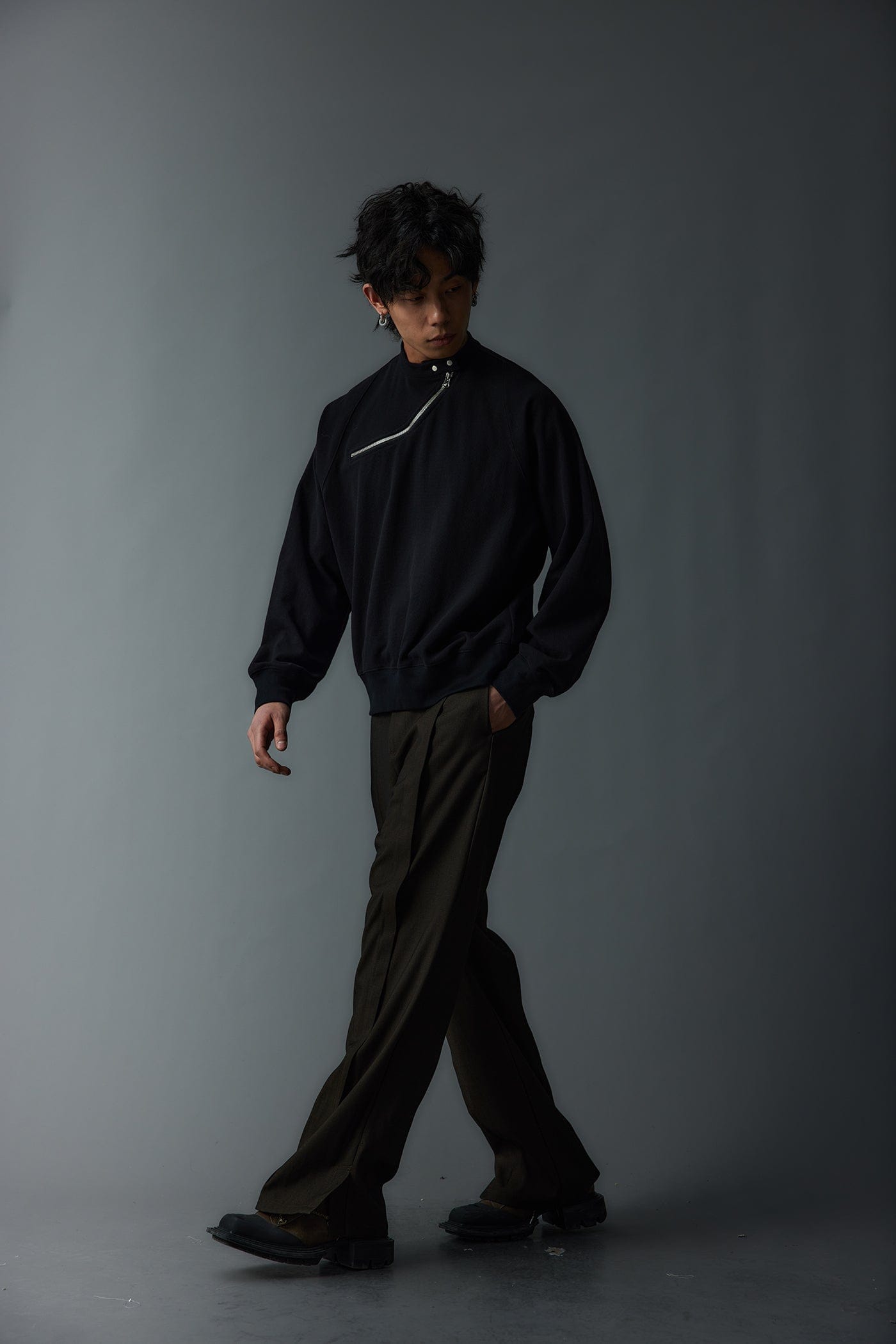 WHISTLEHUNTER Asymmetrical Zipper Rivet Mock Neck Light Sweatshirt