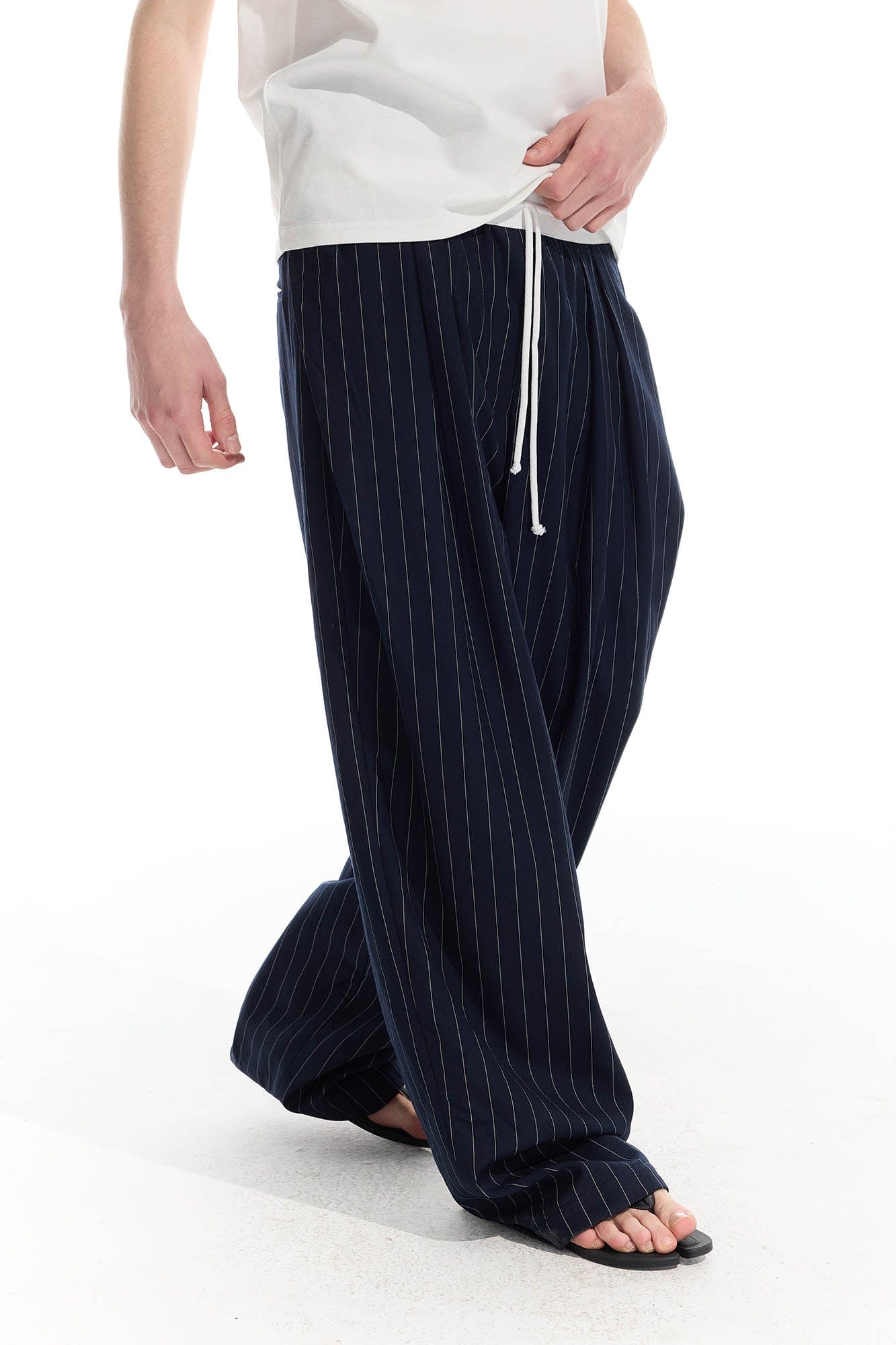 WHISTLEHUNTER Pinstriped Pleated Drawstring Wide-Leg Pants