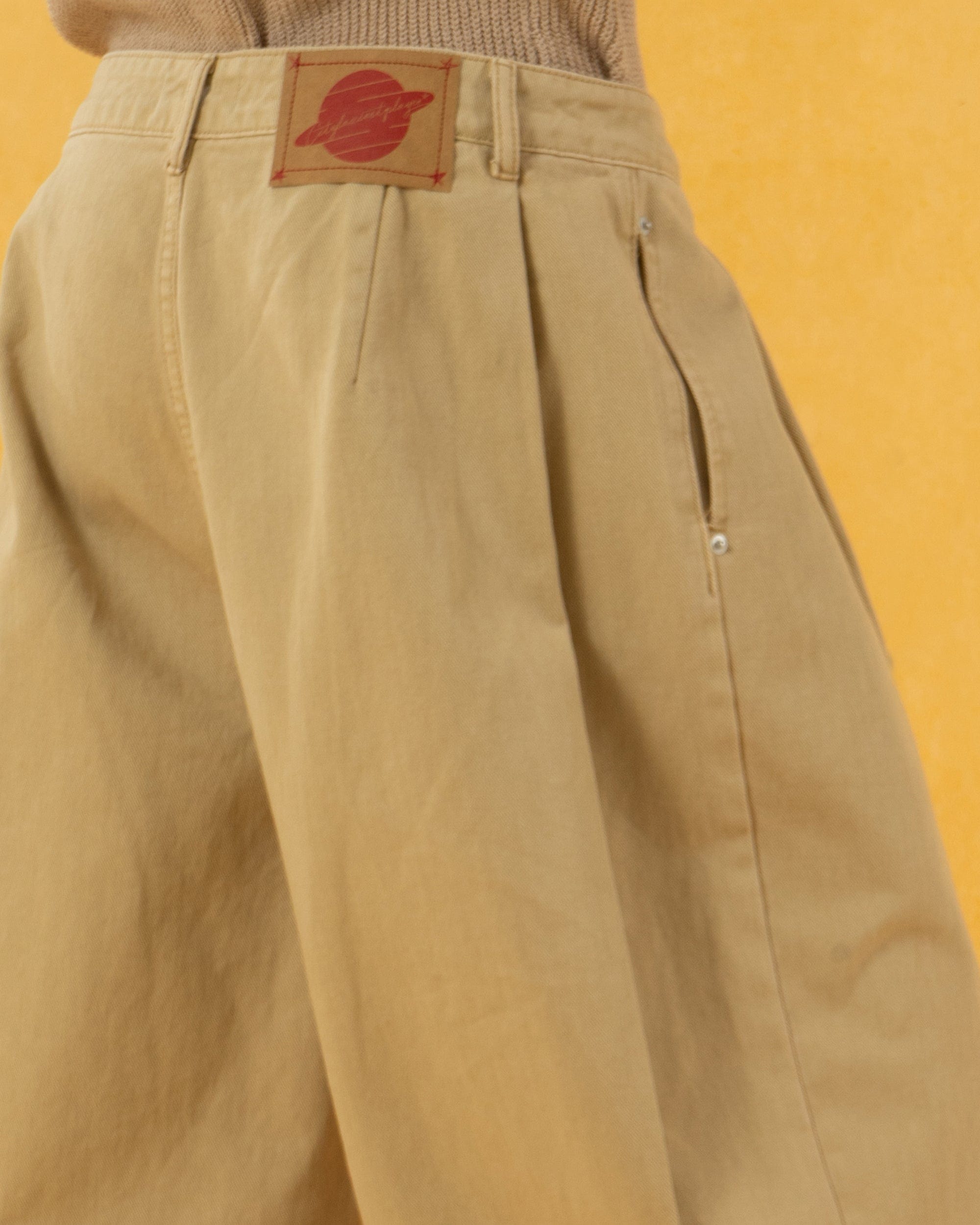 CLP Classic Rivet Pleated Oversized Shorts