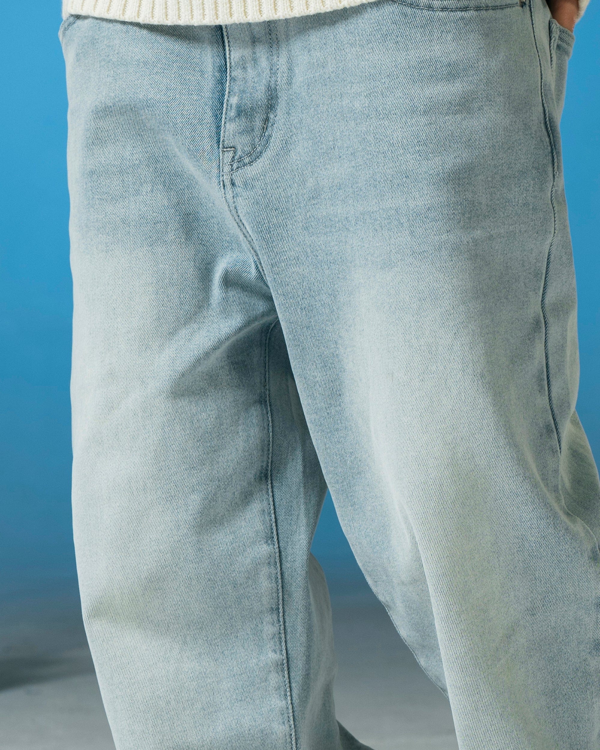 MAKEMORE The Classic Washed Jeans