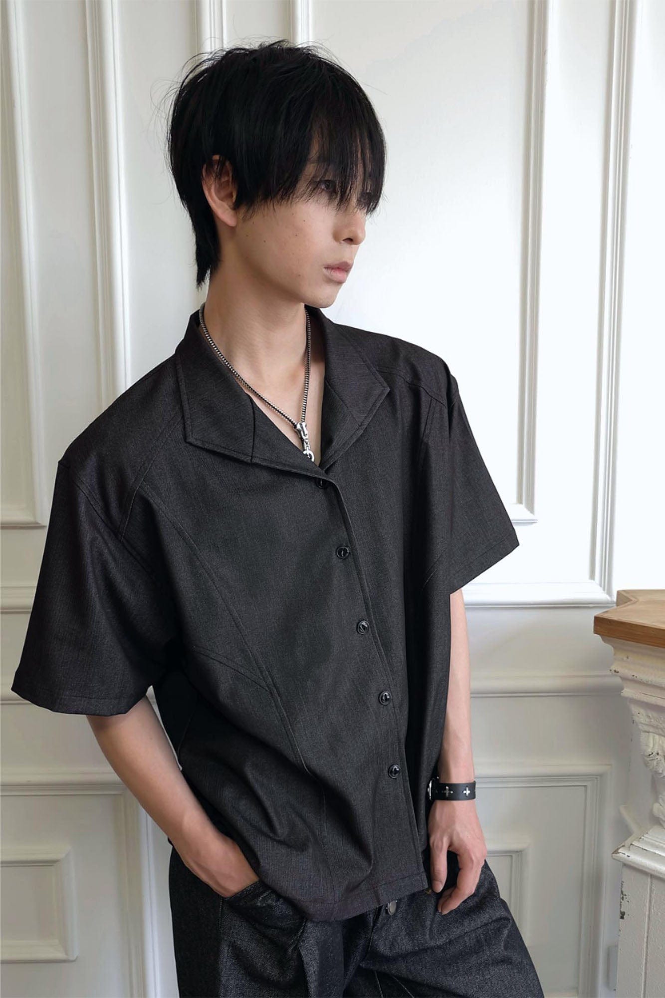 SSIN7 Satin Spliced V-Neck Half Shirt