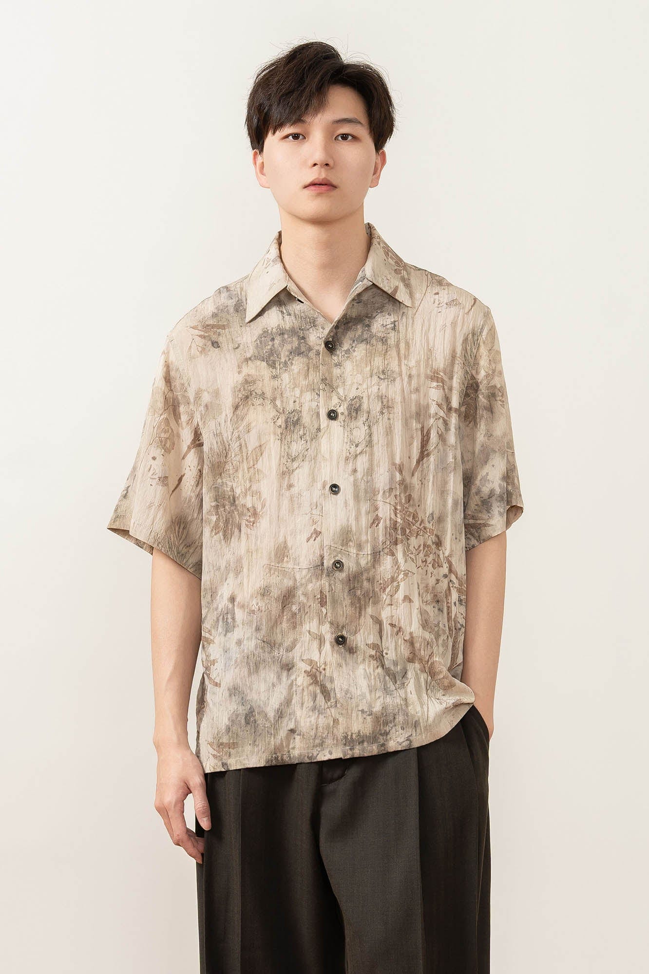 MOITIEDEPETALE Wrinkled Tie-Dyed Botanical Half Shirt