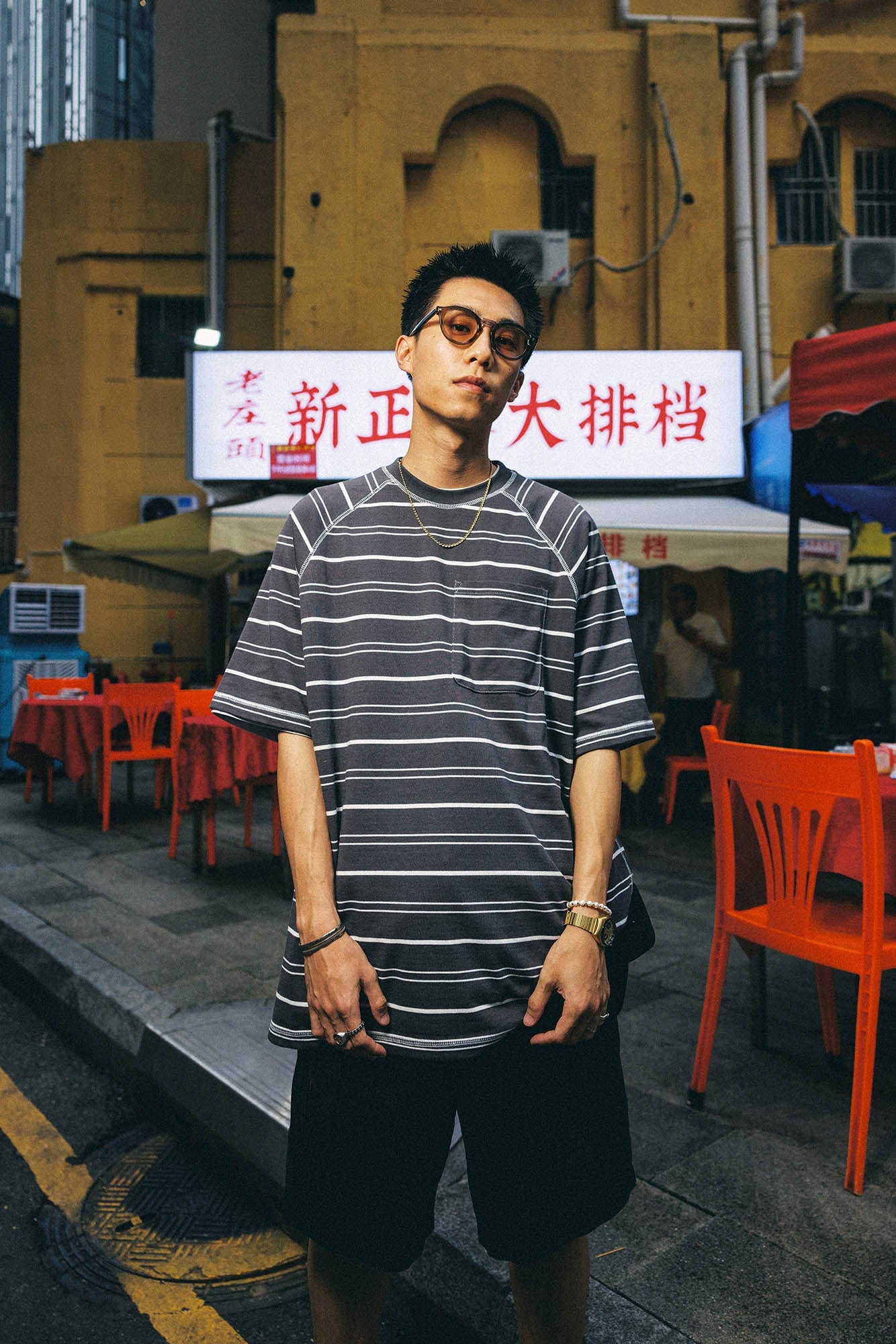 BANANA CLUB Striped Stitch Pocket Raglan T-Shirt