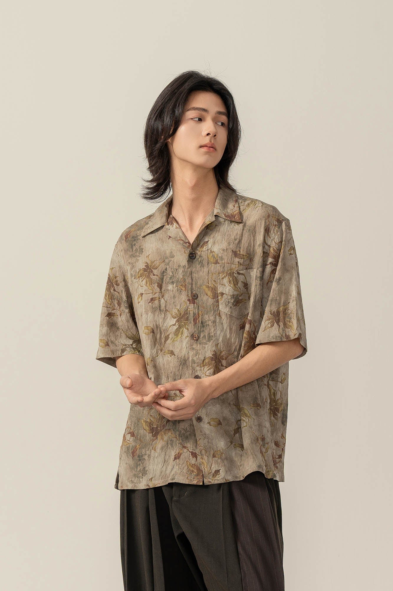 MOITIEDEPETALE Retro Wrinkled Watercolor Floral Half Shirt