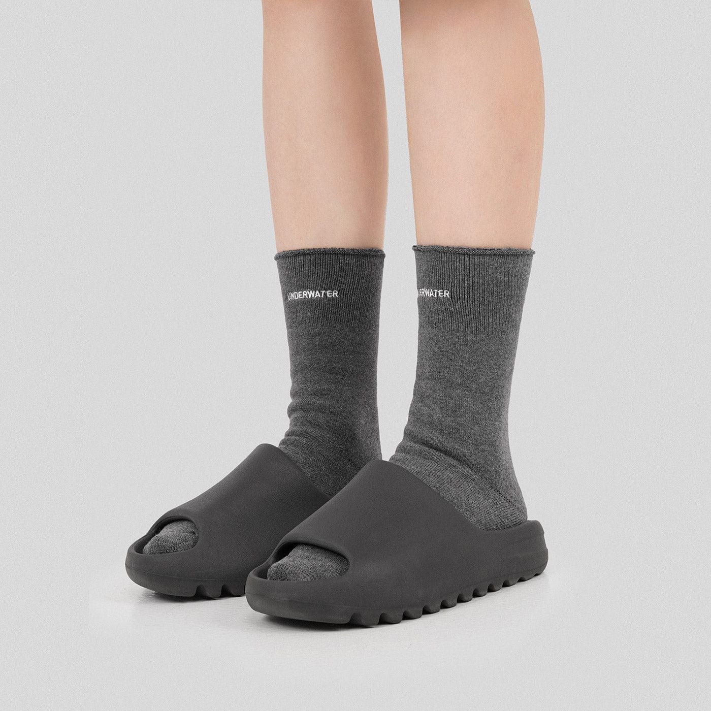 UNDERWATER Embroidered Socks Grey