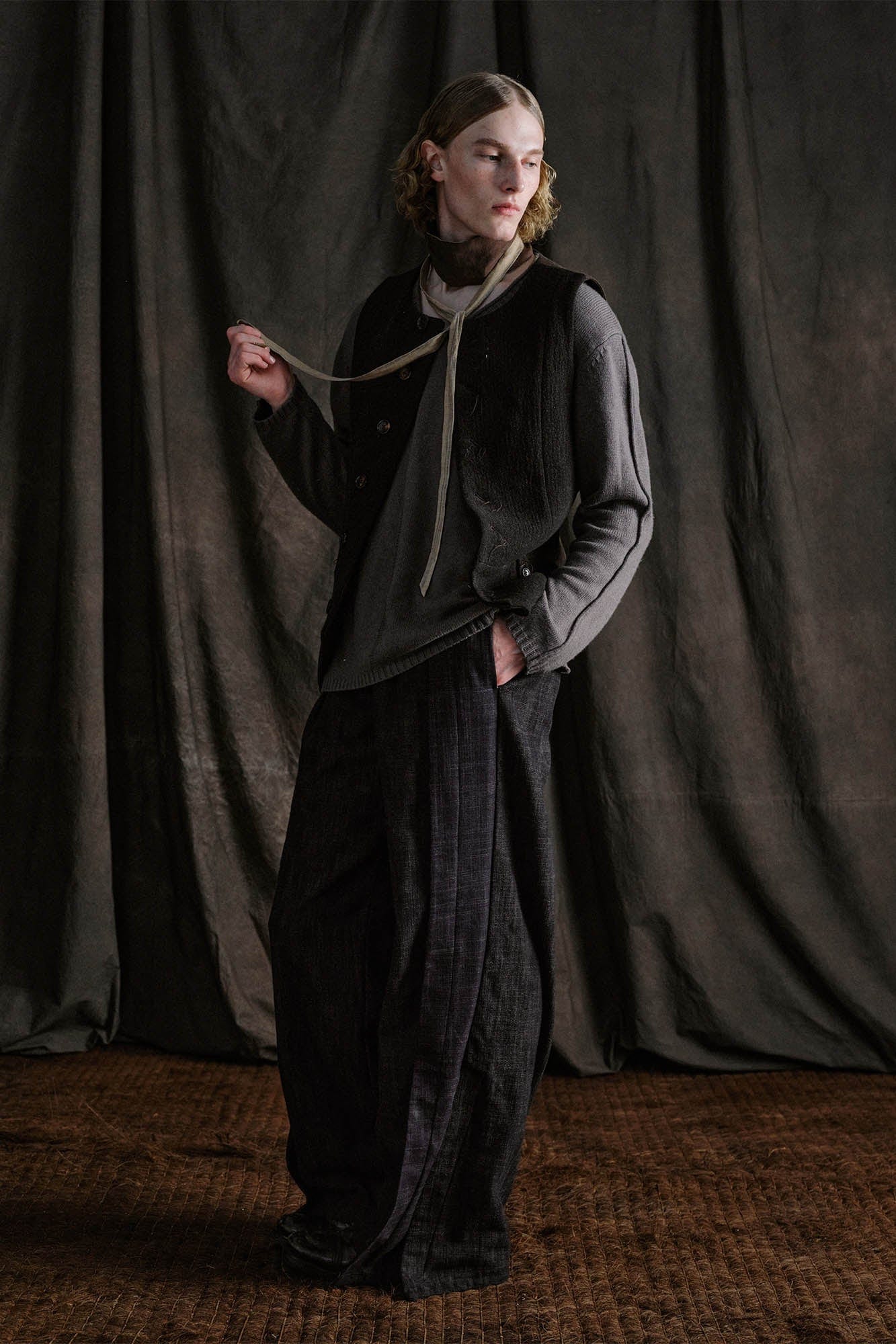 ILNya Nieternite Nifutur Wool-Blended Pleated-Waist Spliced Trousers