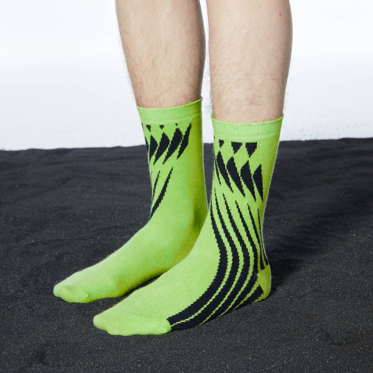 LOSTNFOUND Geometric Crew Socks Green