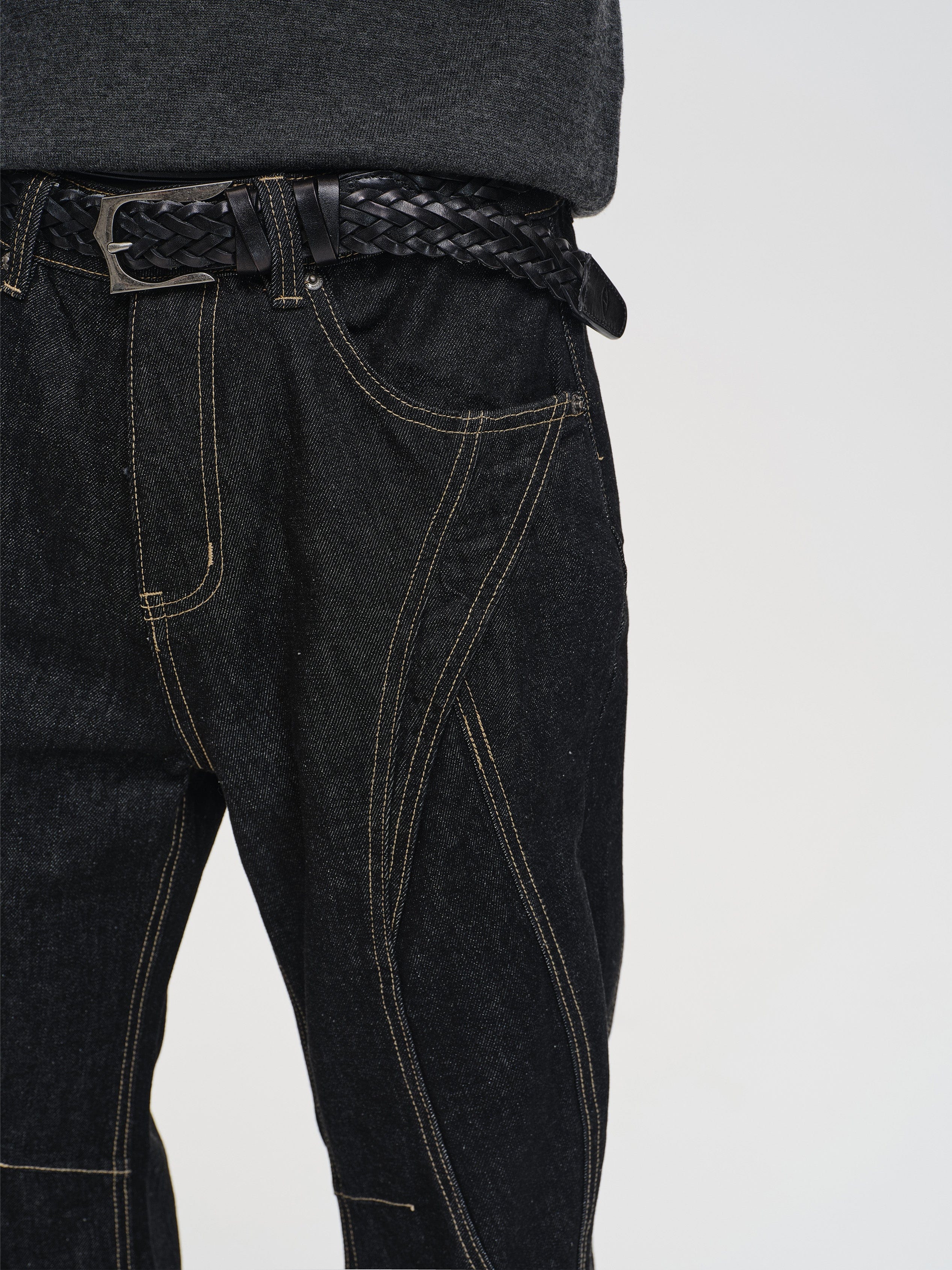 CATSSTAC Curved Panel Stitch Straight-Leg Raw Jeans