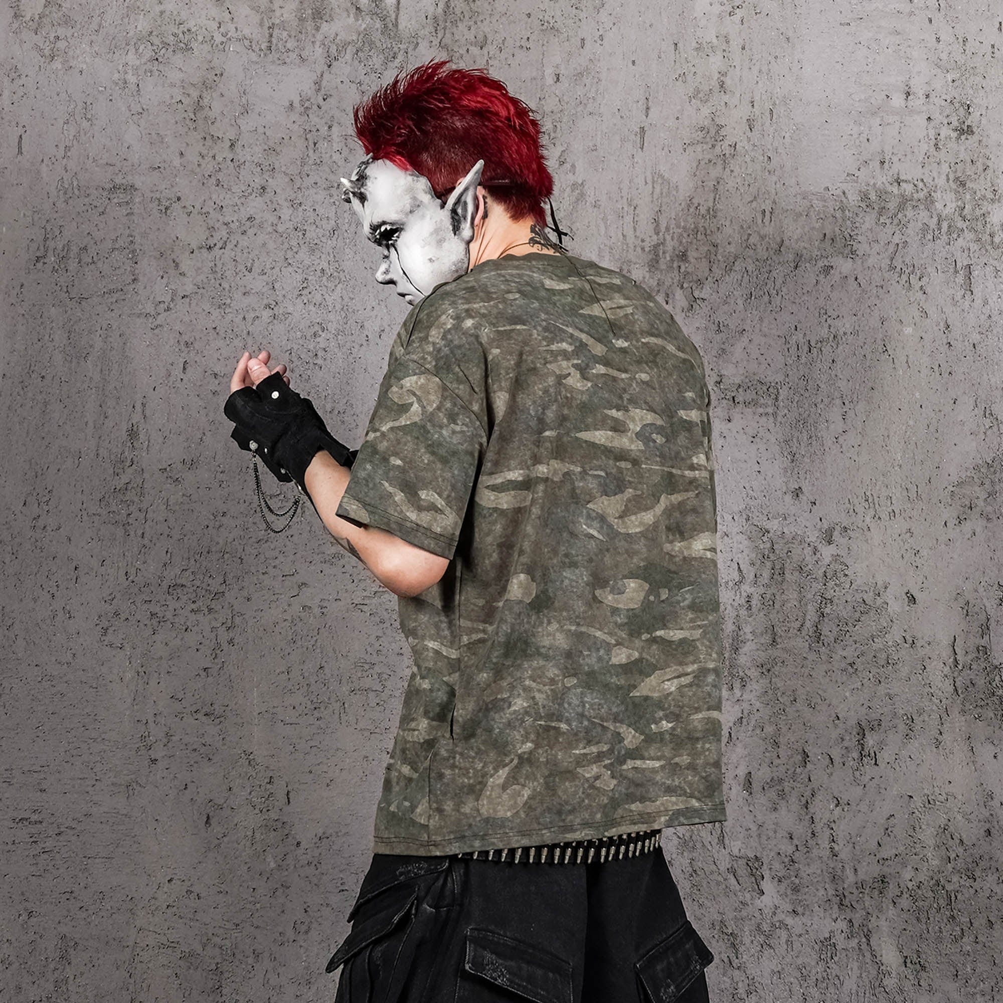 UNDERWATER Distressed Camo Oversized T-Shirt