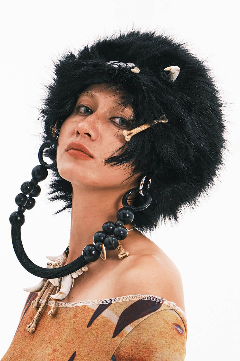 EMBRYO Bone Faux Fur Bag-Hat
