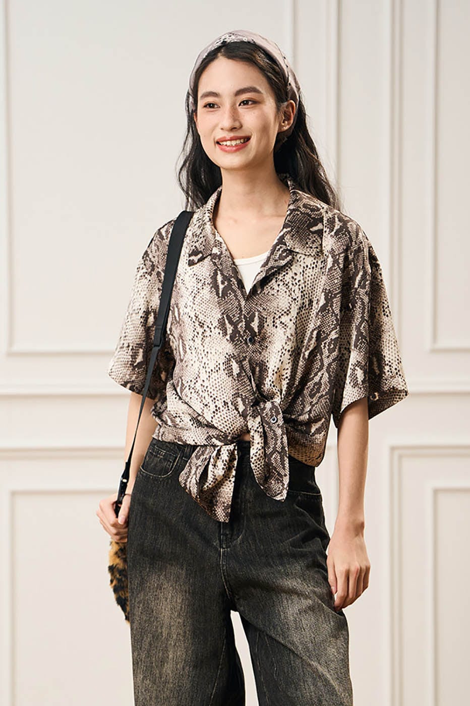 EPIC POETRY Dark Serpentine Half Shirt