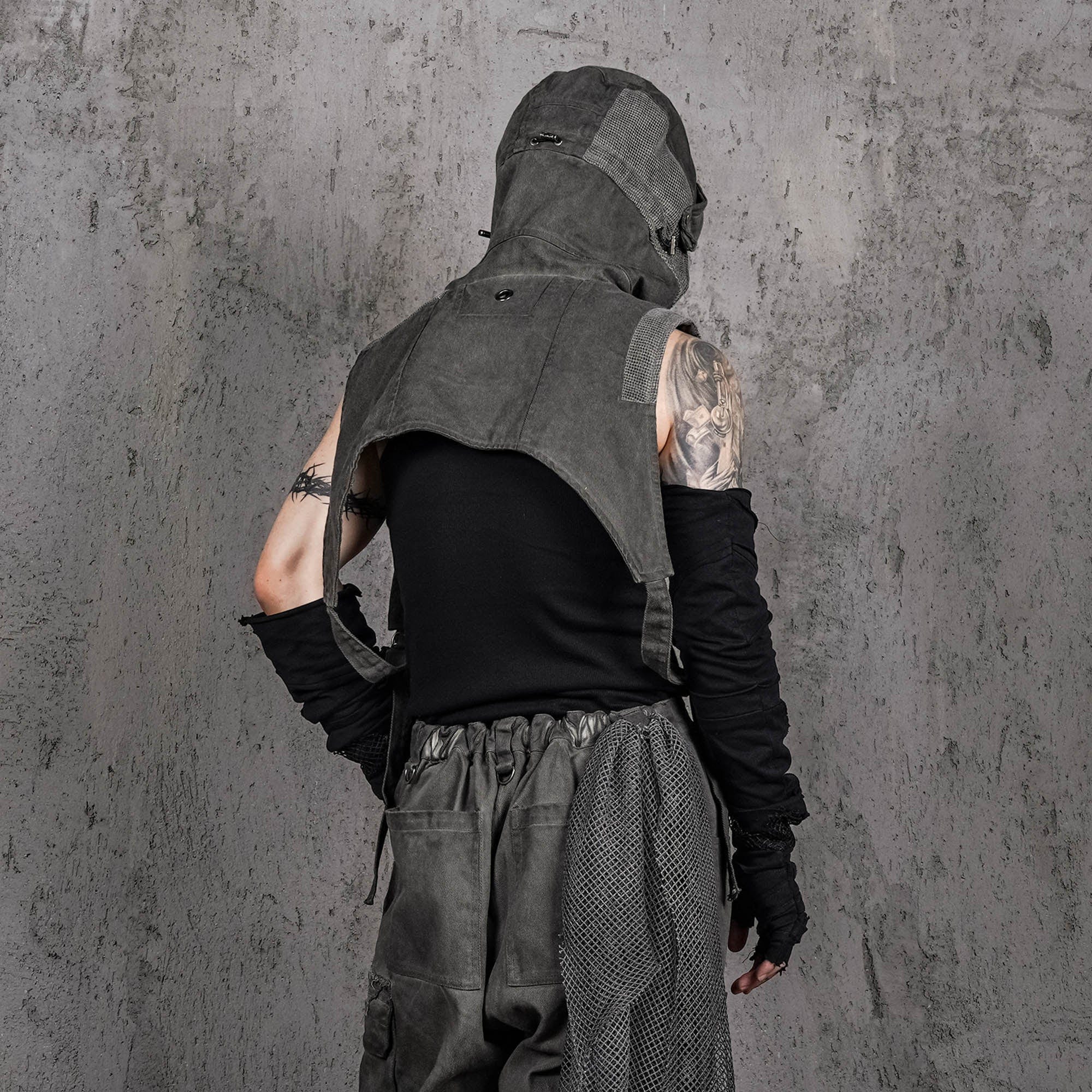 UNDERWATER Scavenger Hooded Vest