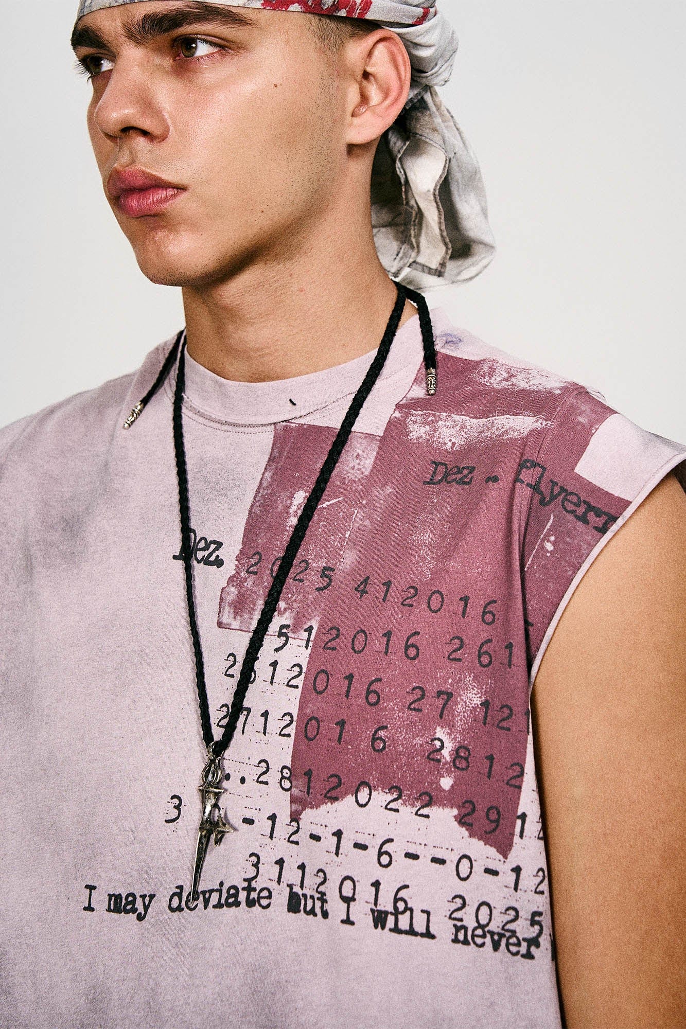 FLYERRER Distressed Cross Date-Print Sleeveless Tee