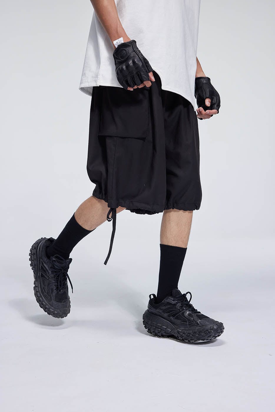 WHISTLEHUNTER Big Pockets Drawstring Shorts