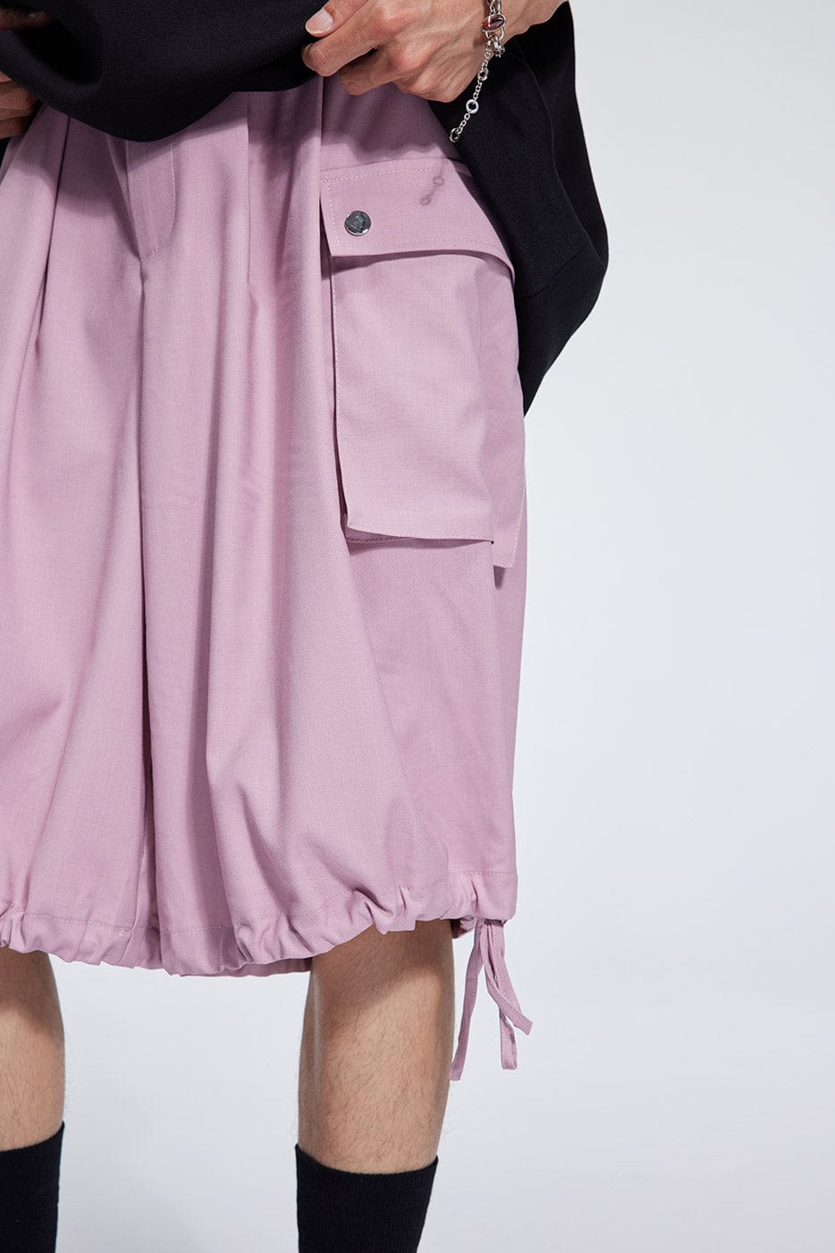 WHISTLEHUNTER Big Pockets Drawstring Shorts