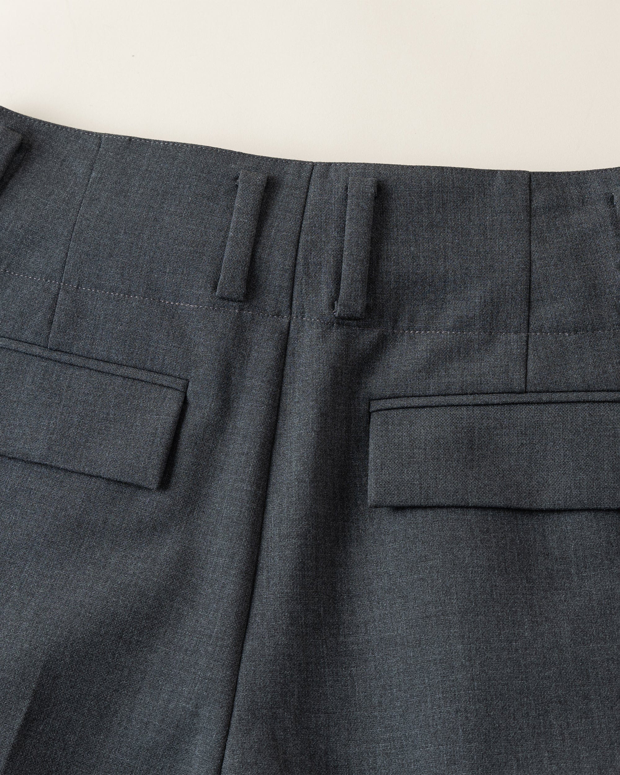 OPICLOTH Classic Pleated Belt Trousers