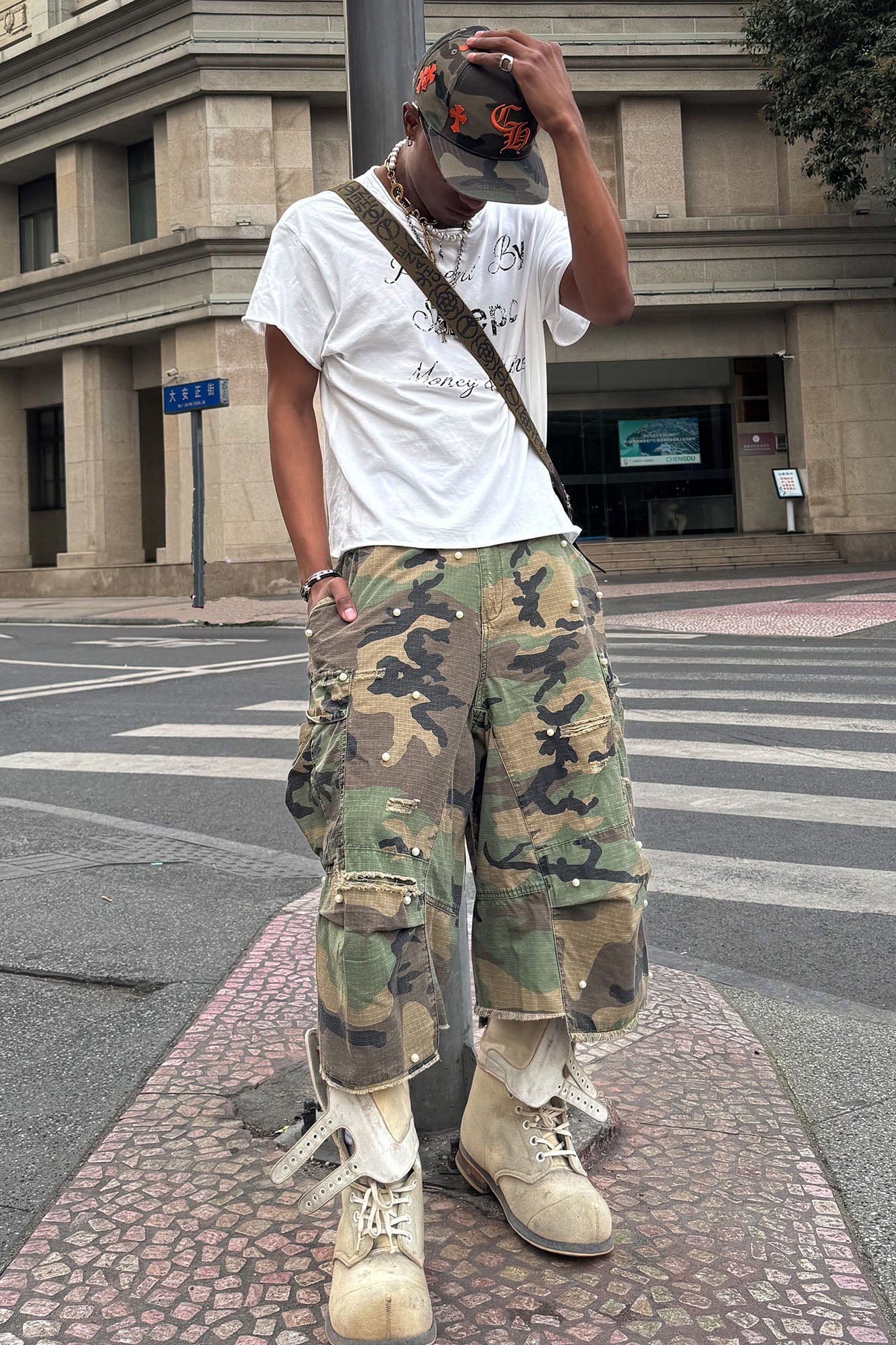 STEEPC Camo Pearl Multi-Pocket Rippled Shorts