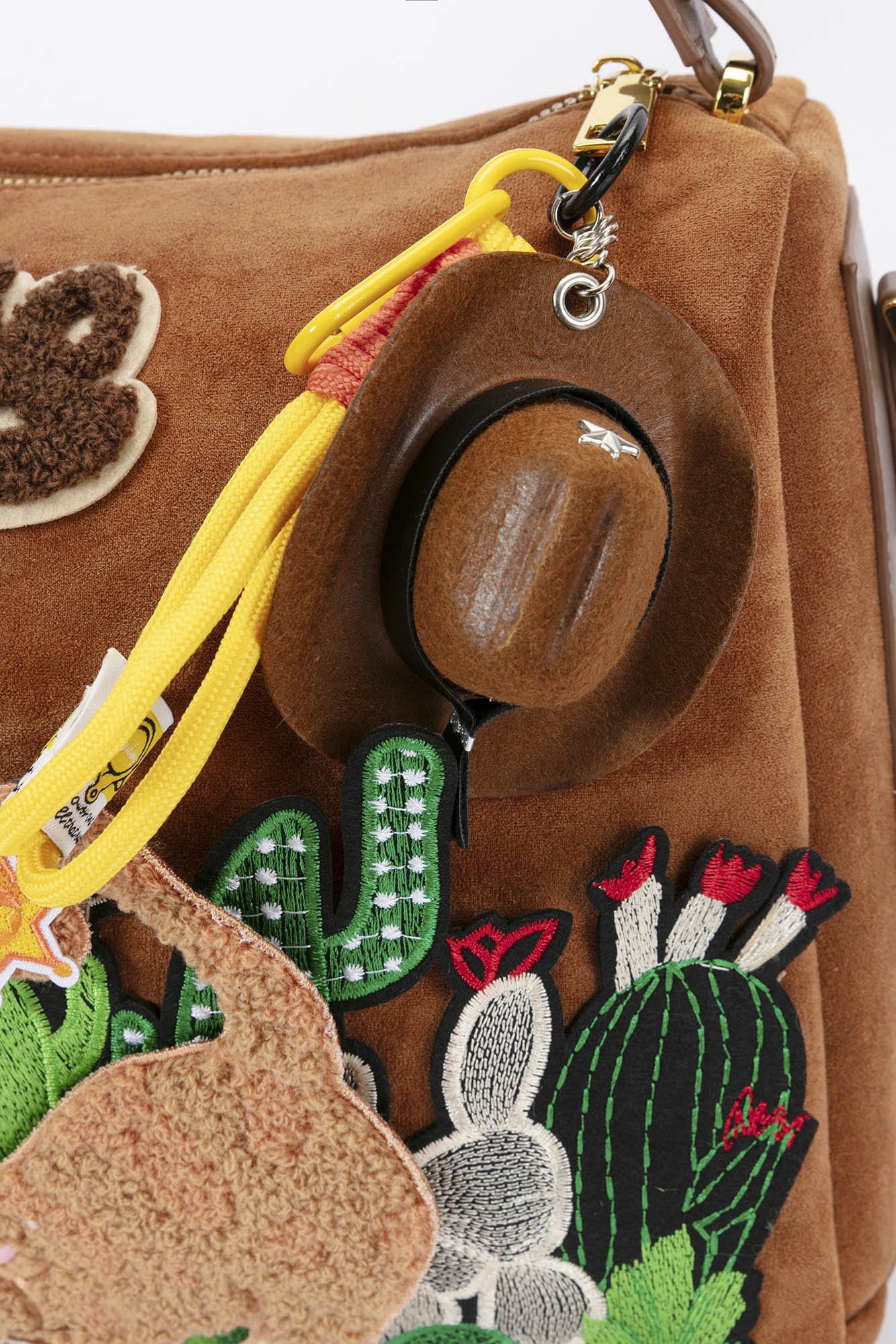 BLING BOX Desert Nap Embroidered Shoulder Bag