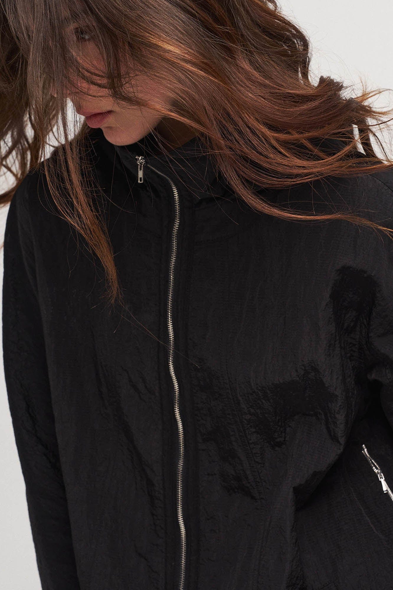 ILNya Nieternite Nifutur Crinkled Hooded Dual-Zipper Jacket