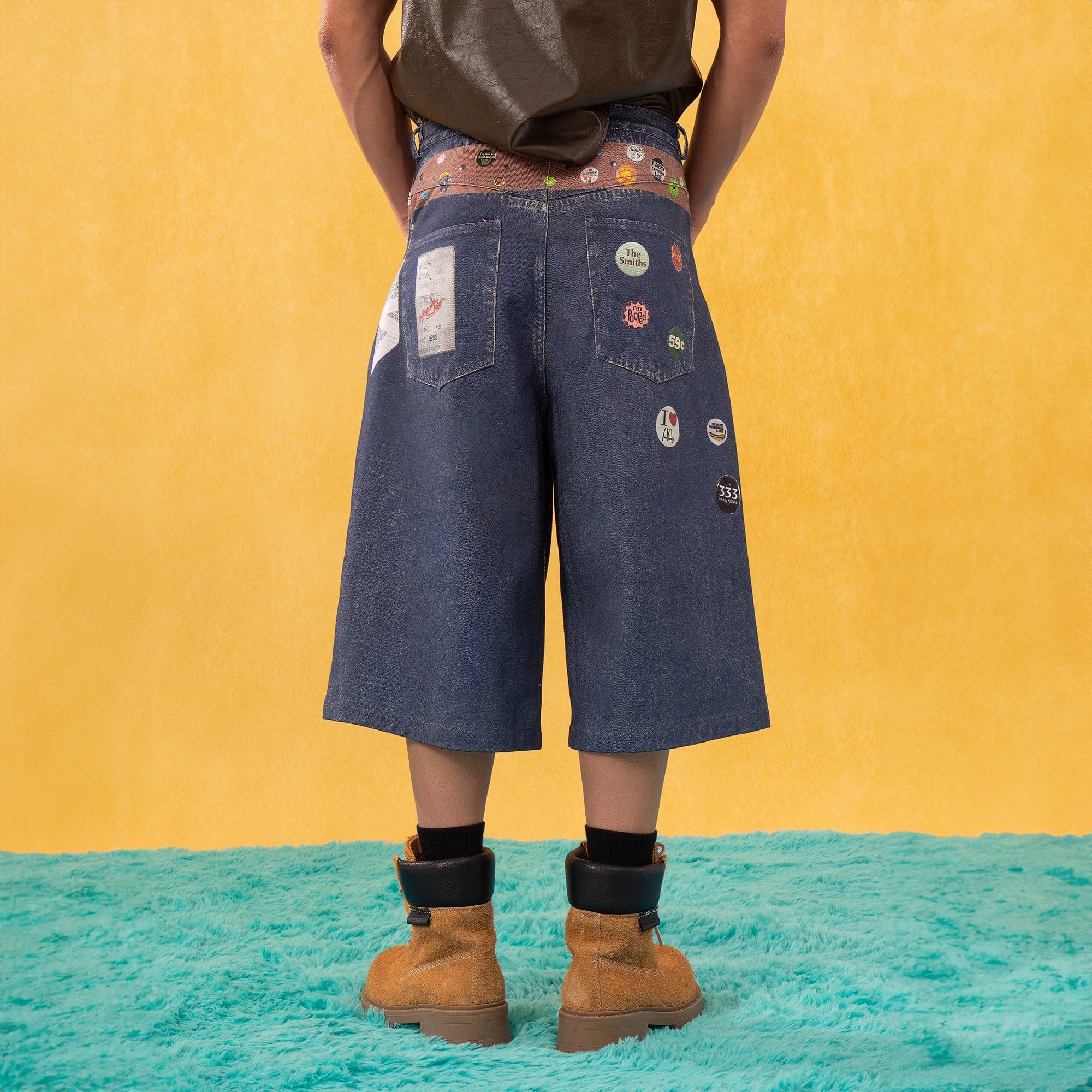 CLP Badge Belt Graphic Cropped Denim Shorts