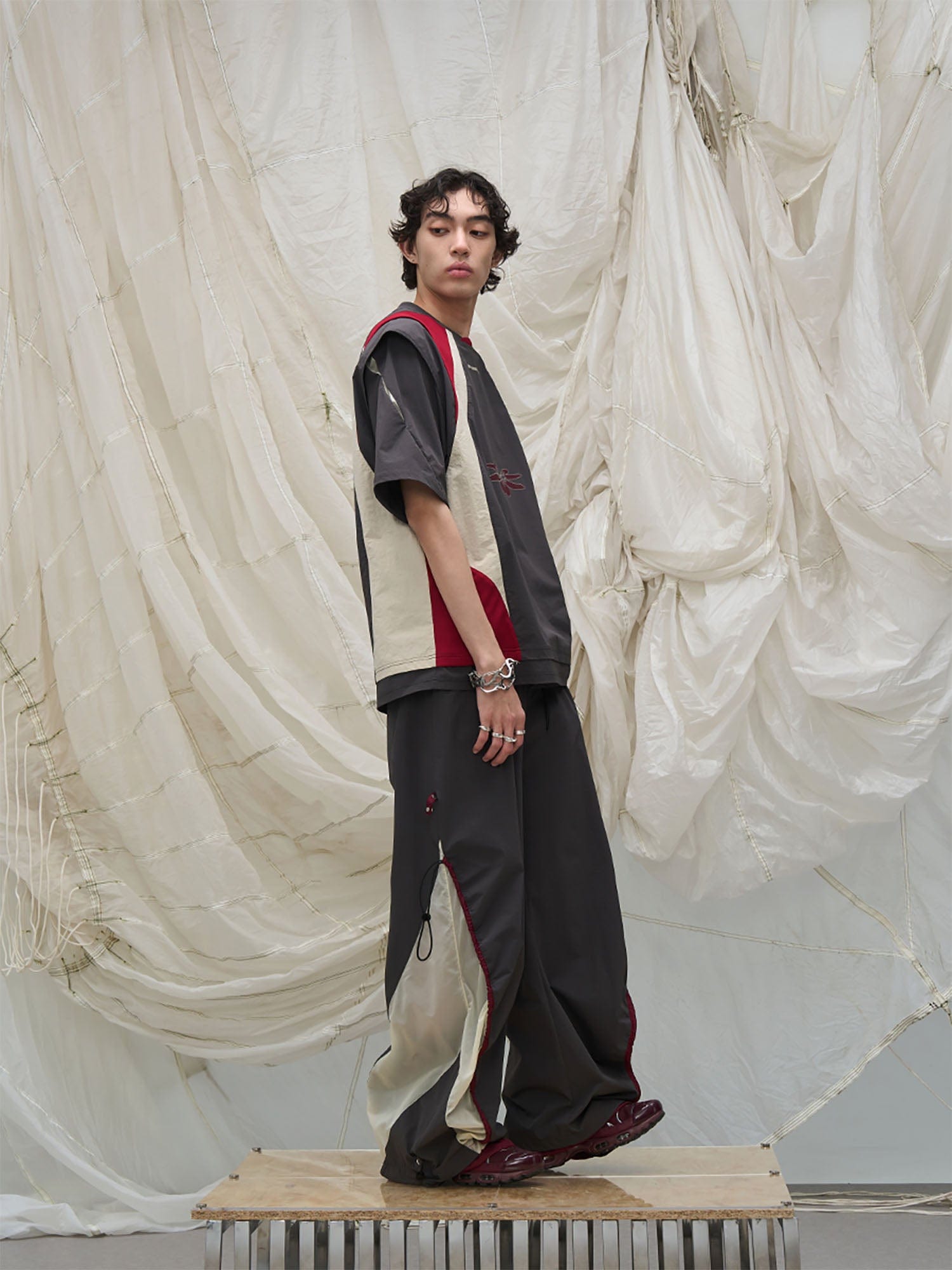 RELABEL Contrast Spliced Fold-Side Drawstring Pants