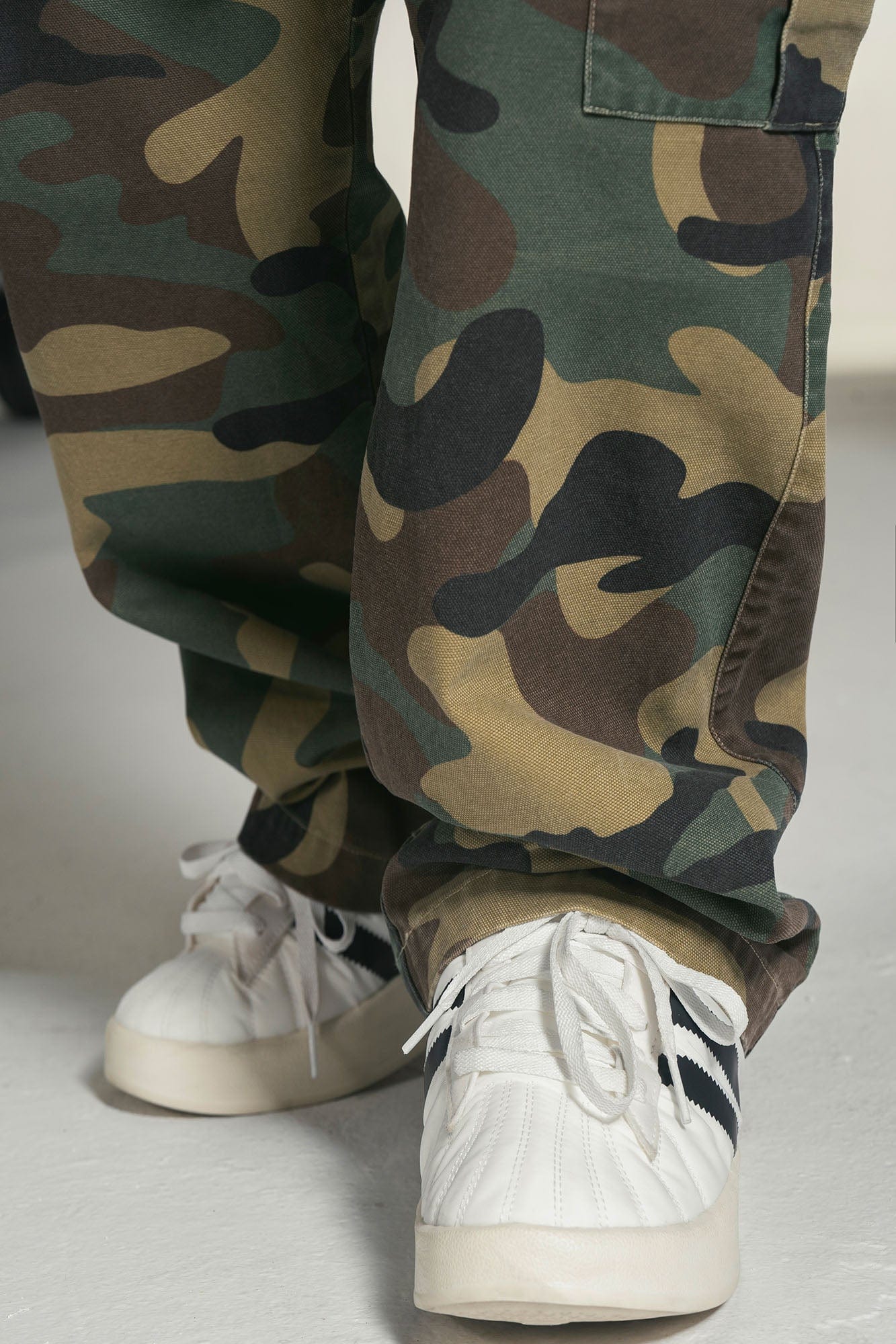 MAKEMORE Camo Drawstring Cargo Sweatpants