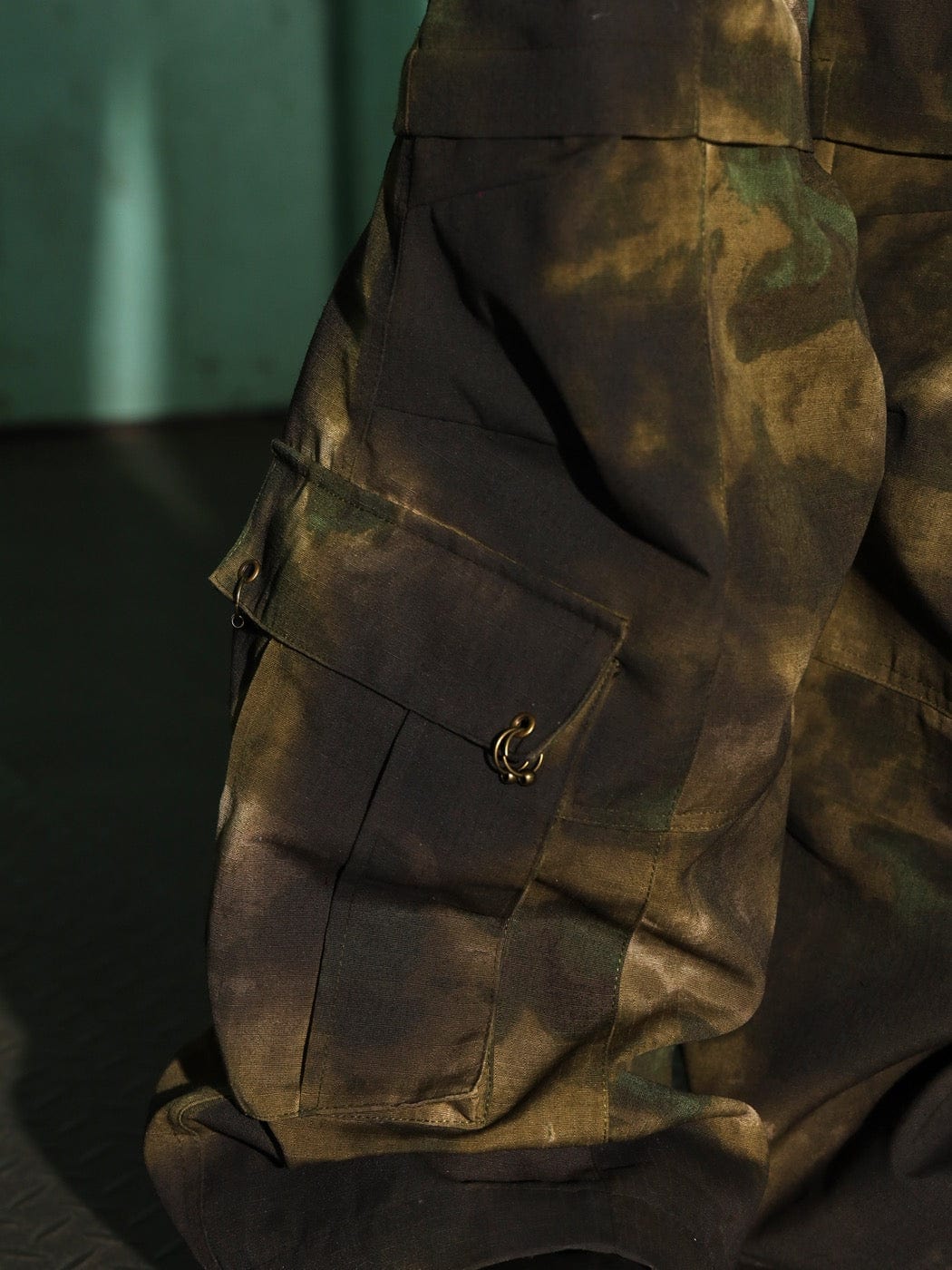 DND4DES Oil Stain Distressed Oversized Cargo