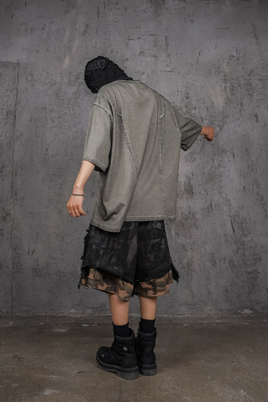 UNDERWATER Wasteland Devil Structure T-Shirt Grey