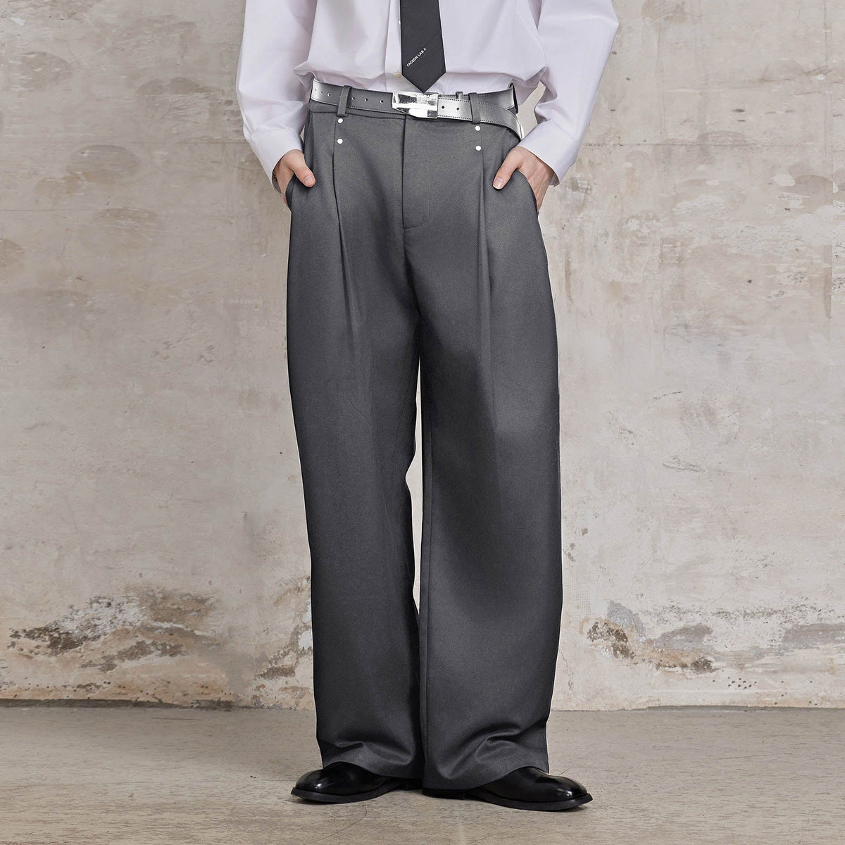 FACEONLAB Essential Wool-Blended Pleated Trousers