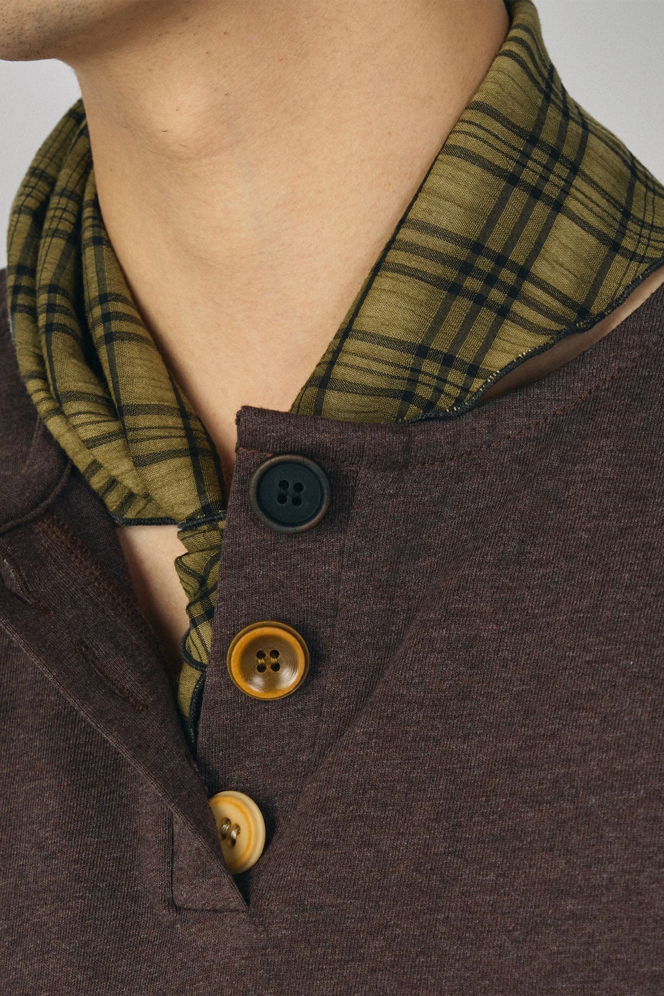 GONGHE REPUB Checked Beaded Pendant Scarf