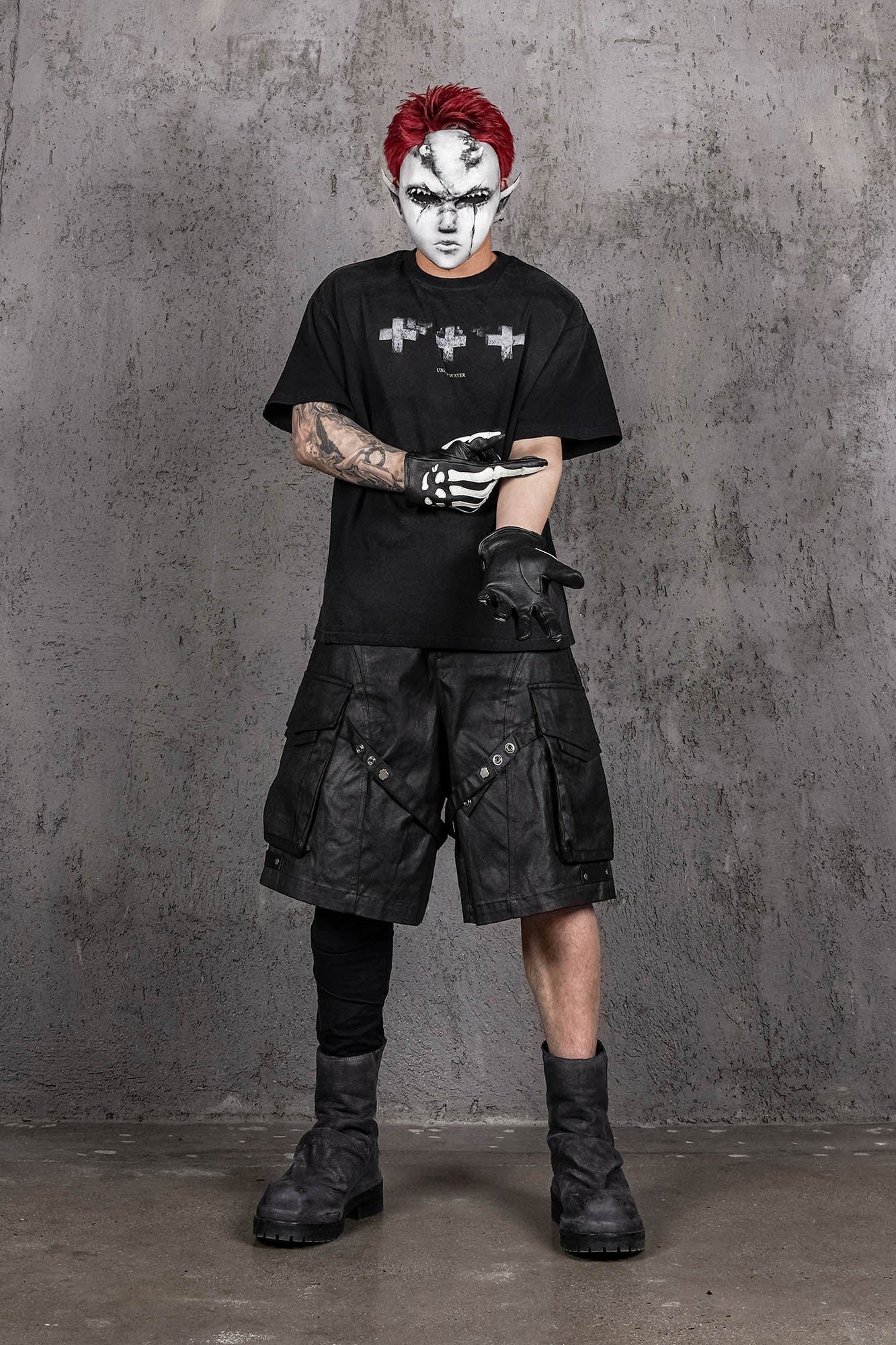 UNDERWATER Distressed Cross Tomb T-Shirt