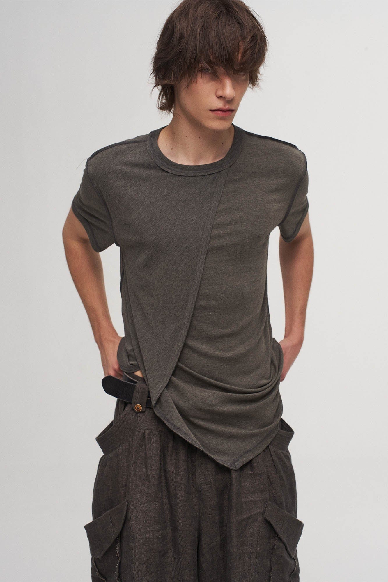 ILNya Nieternite Nifutur Asymmetrical Layered Spliced T-Shirt