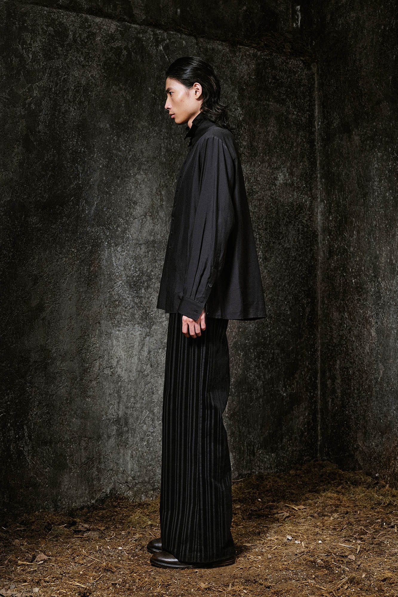 ILNya Nieternite Nifutur Ruffle-Neck Satin Shirt