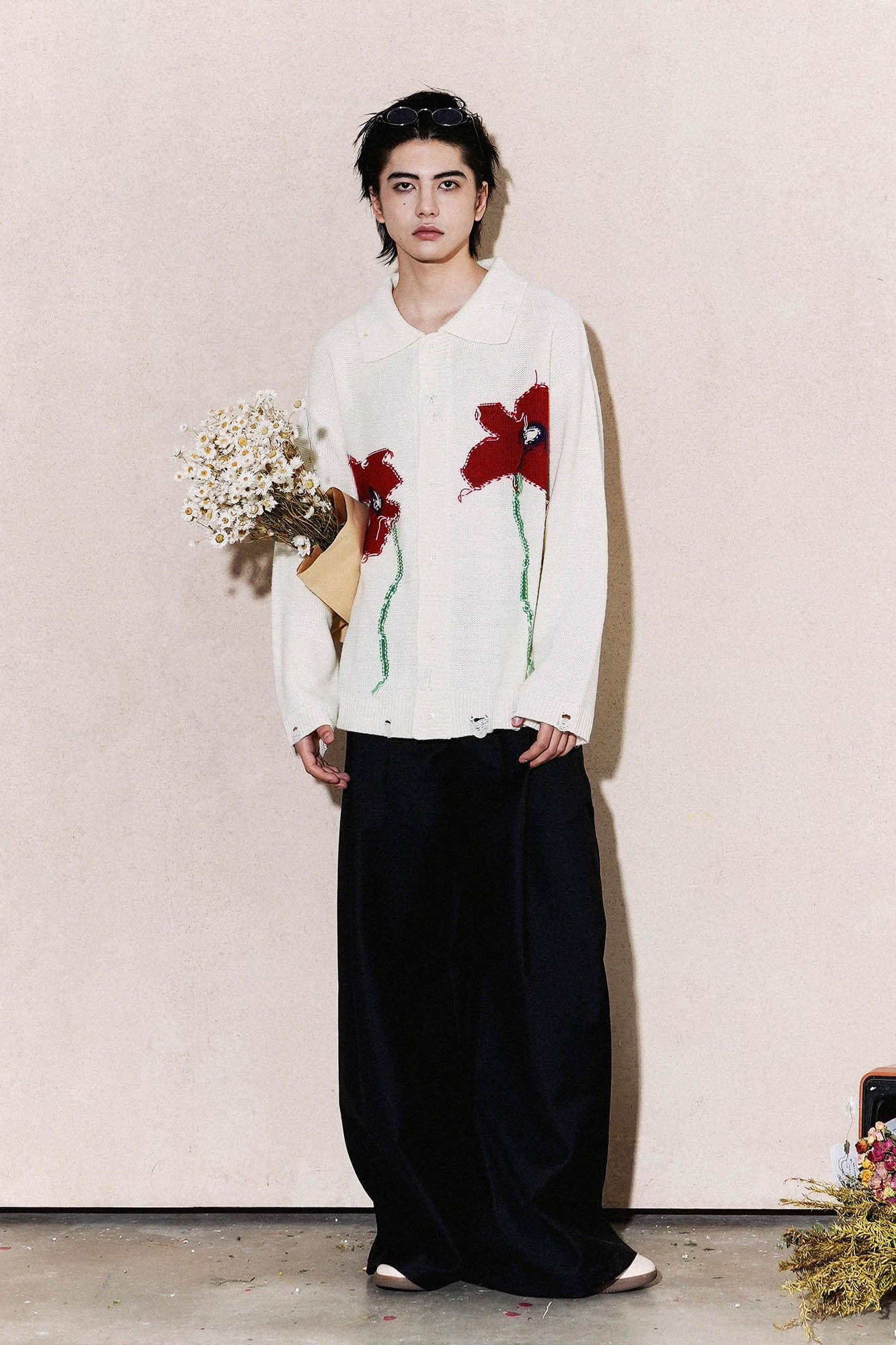 OIPWORD Spring Flower Distressed Cardigan