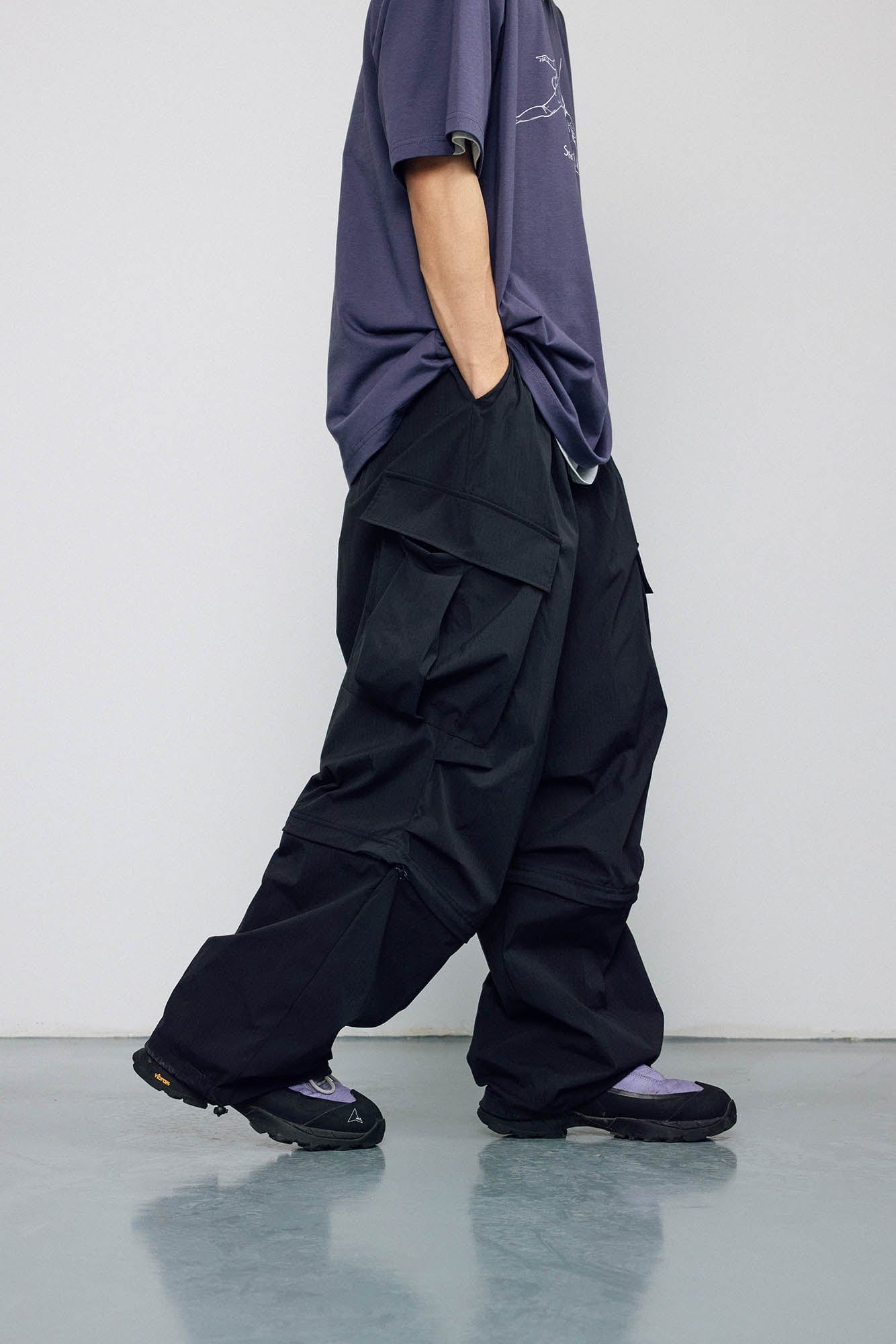 BANANA CLUB Crinkled Multi-Pocket Detachable Cargo Pants