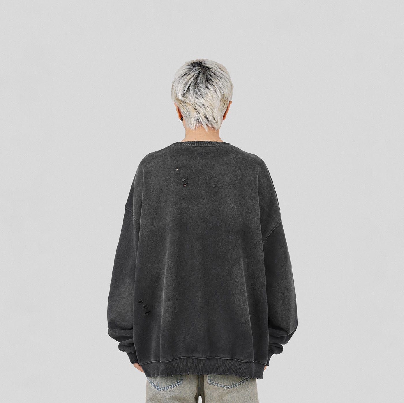 UNDERWATER Alive Ripped Sweatshirt Black