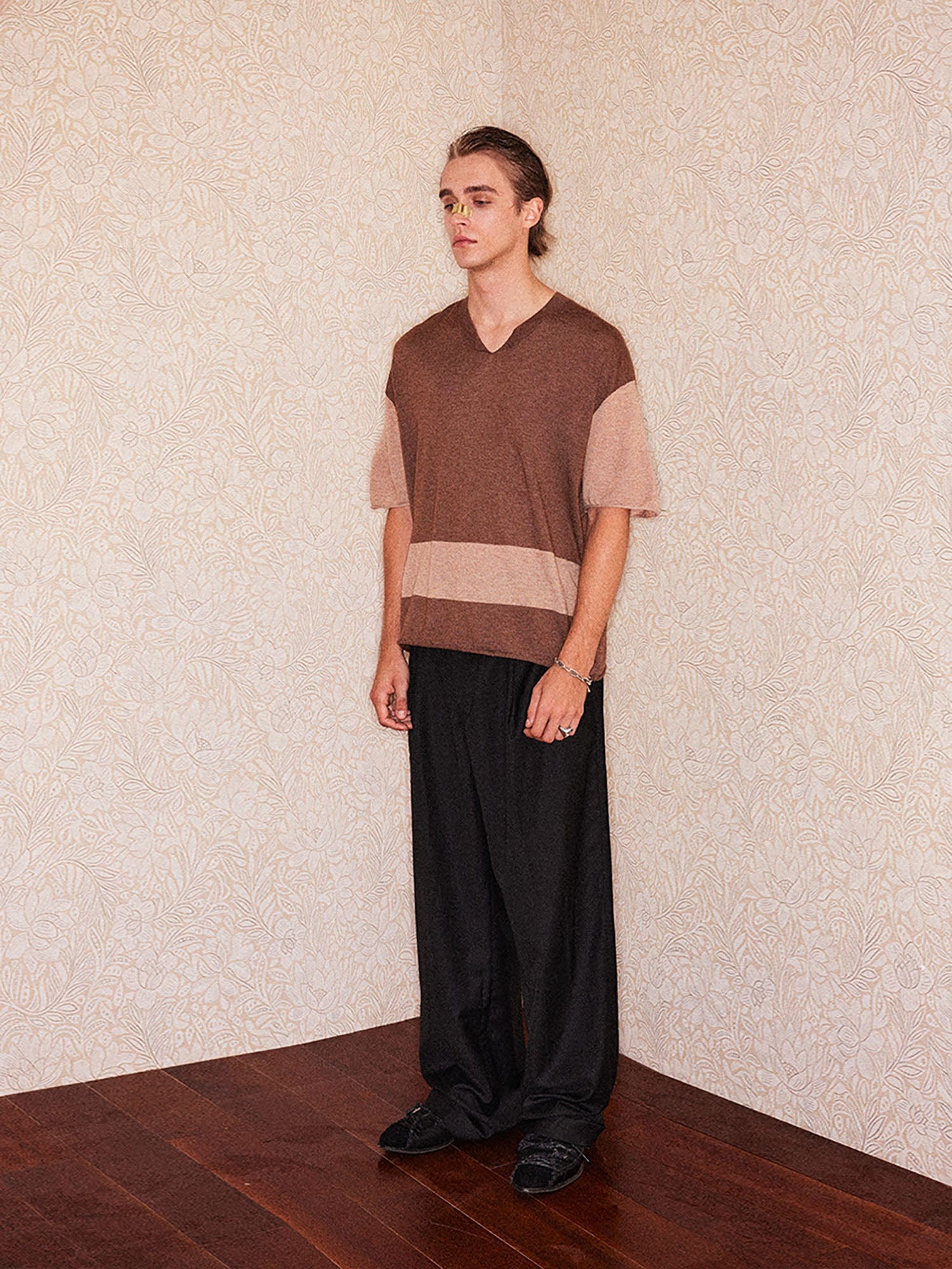 RICHILL Contrast Wool-Blended V-Neck T-Shirt