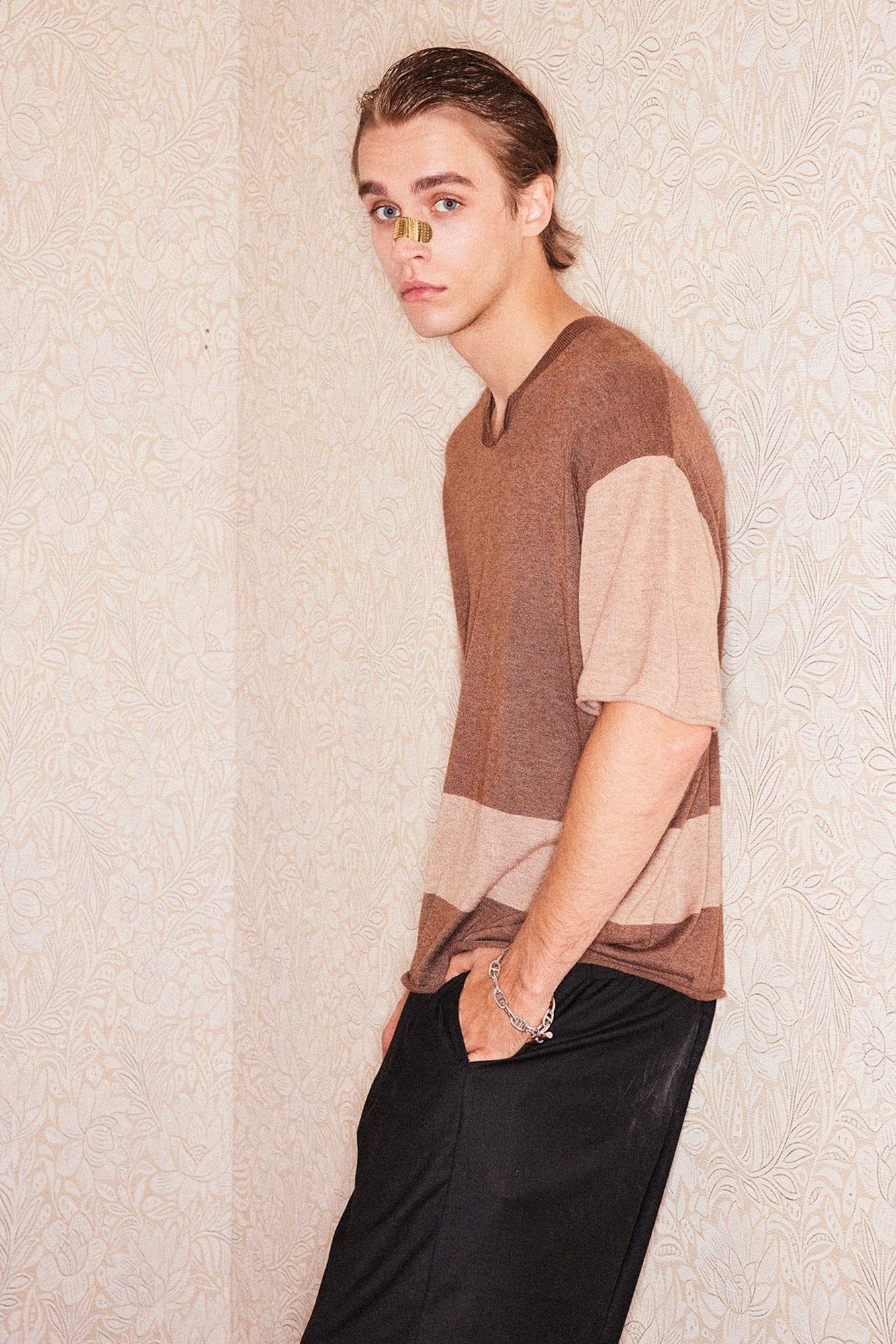 RICHILL Contrast Wool-Blended V-Neck T-Shirt