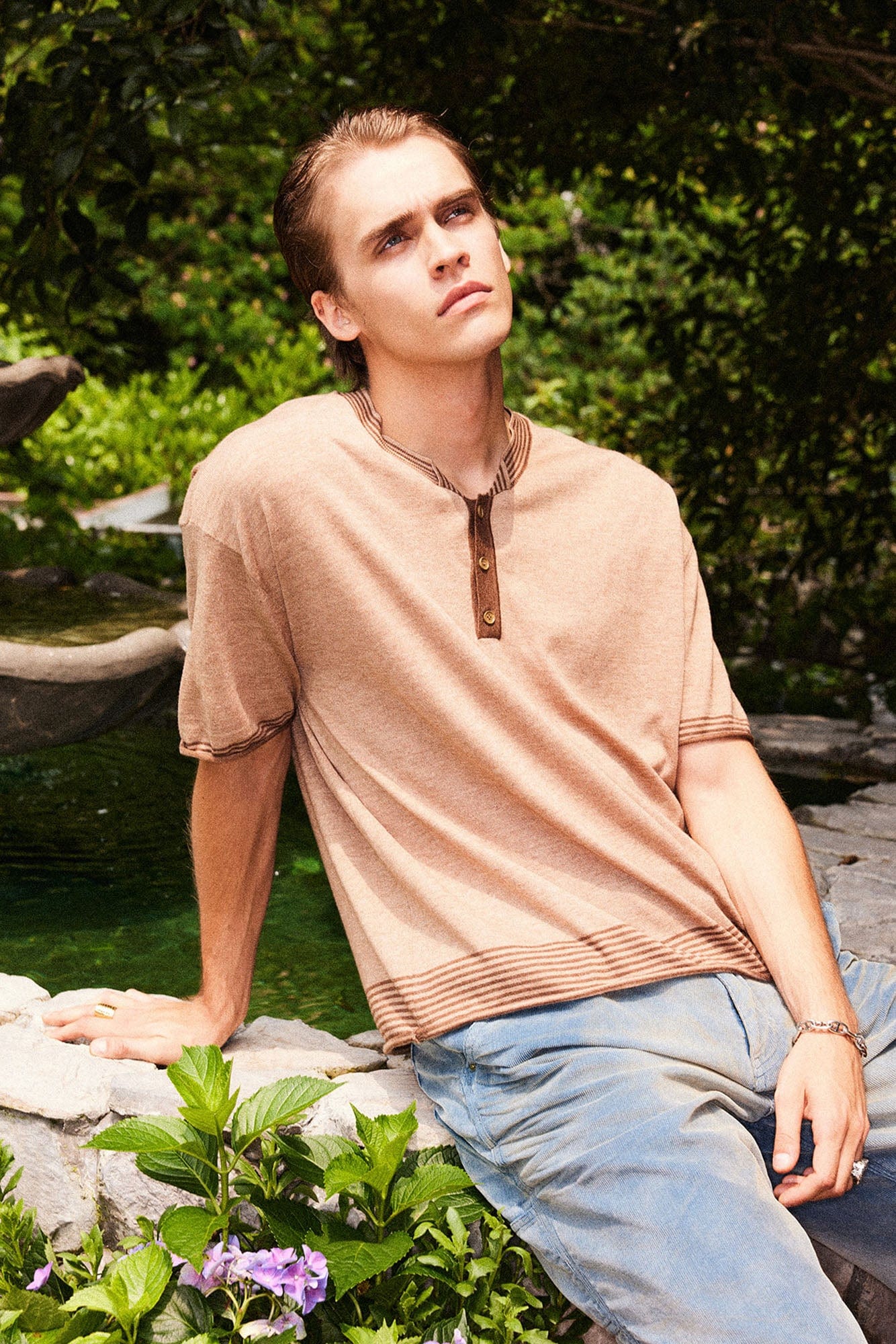 RICHILL Button-Collar Stripe-Trim T-Shirt